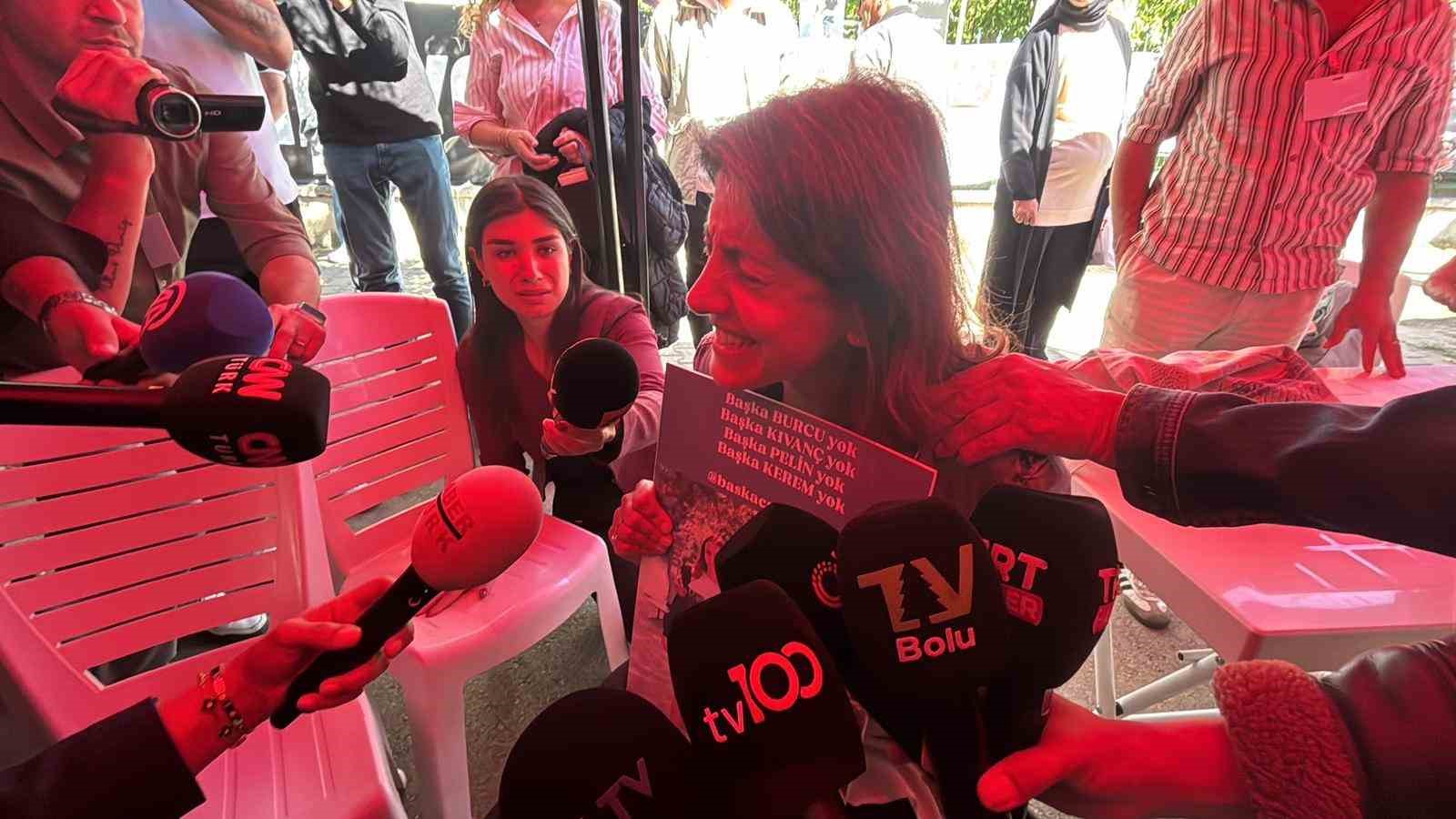 Sanıkların rahat tavırları ve ifadeleri, mağdur ailelerini sinir krizine soktu