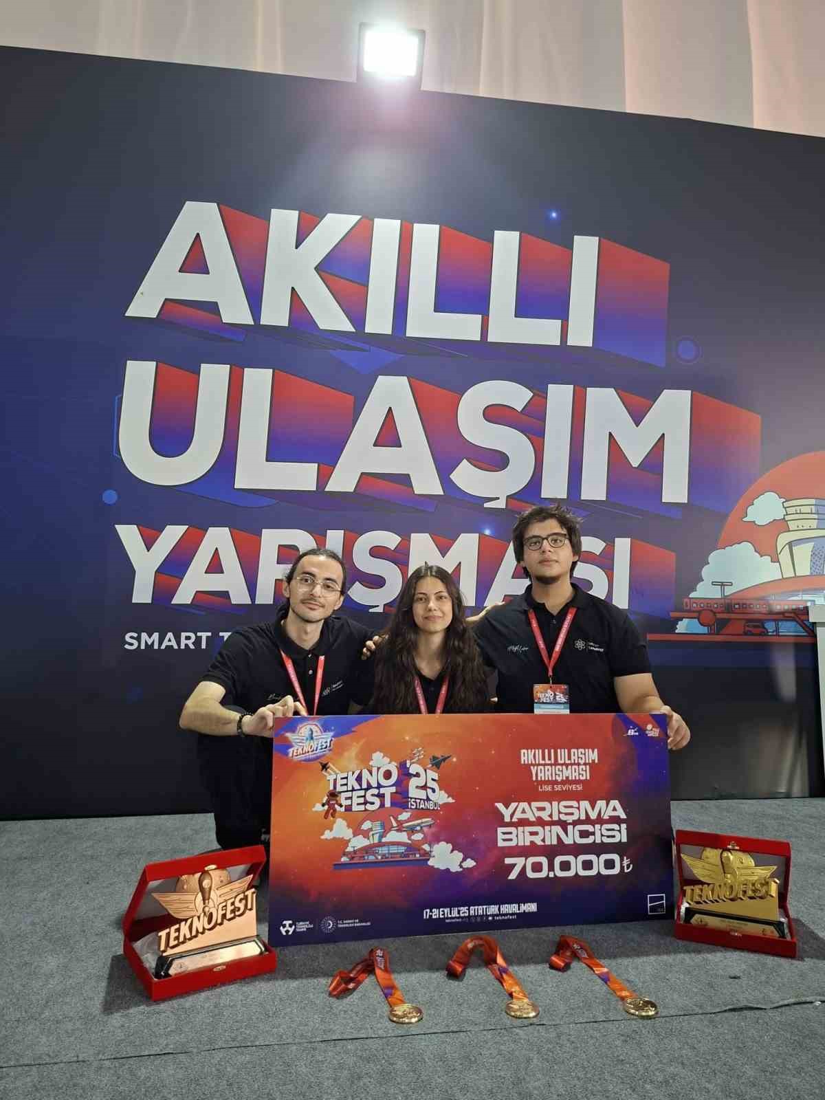 Muğla’nın genç yetenekleri Teknofest’ten çifte zaferle döndü