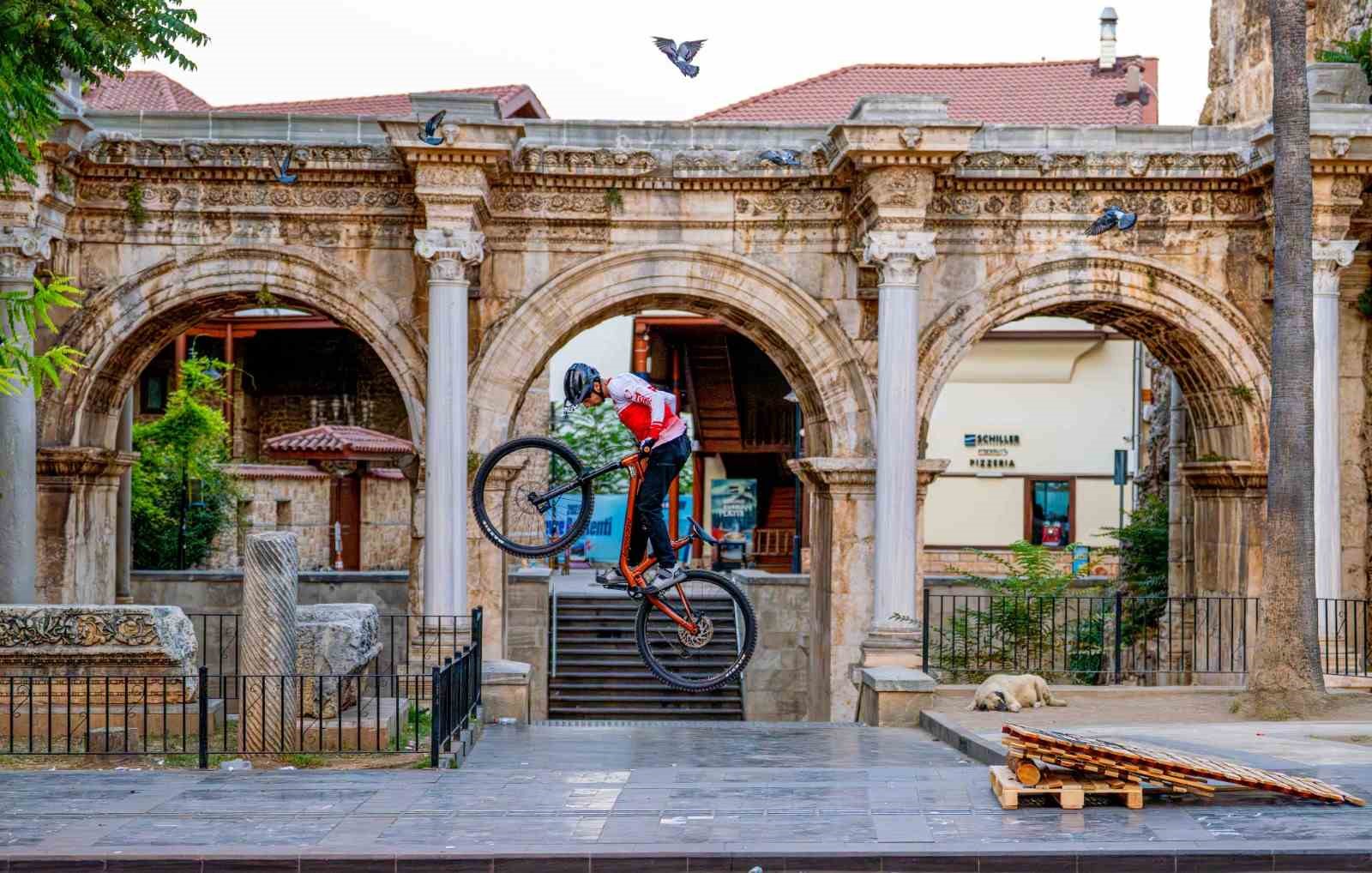 Tarihin dar sokaklarında pedal sesleri: Pedalia Fest Oldtown başlıyor