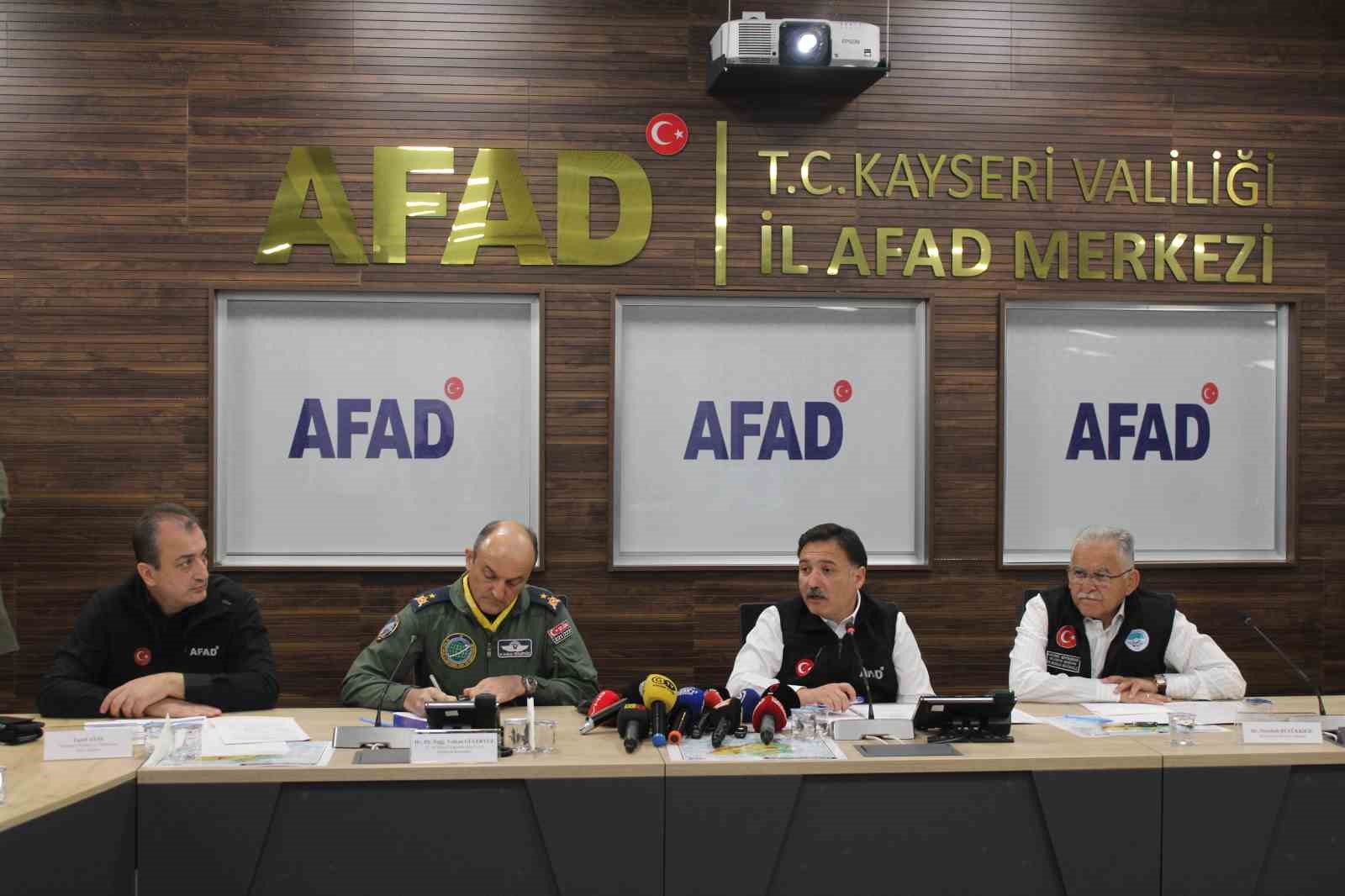 Kayseri&rsquo;de 4 bin personelin katılımıyla ger&ccedil;eği aratmayan tatbikat 