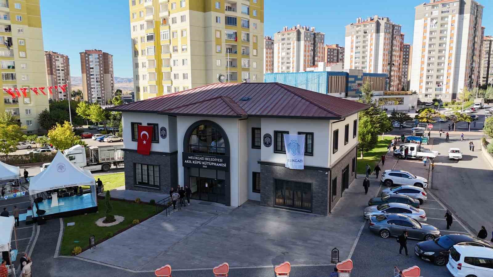 Akıl Küpü Kütüphanesi Gesi’de açıldı