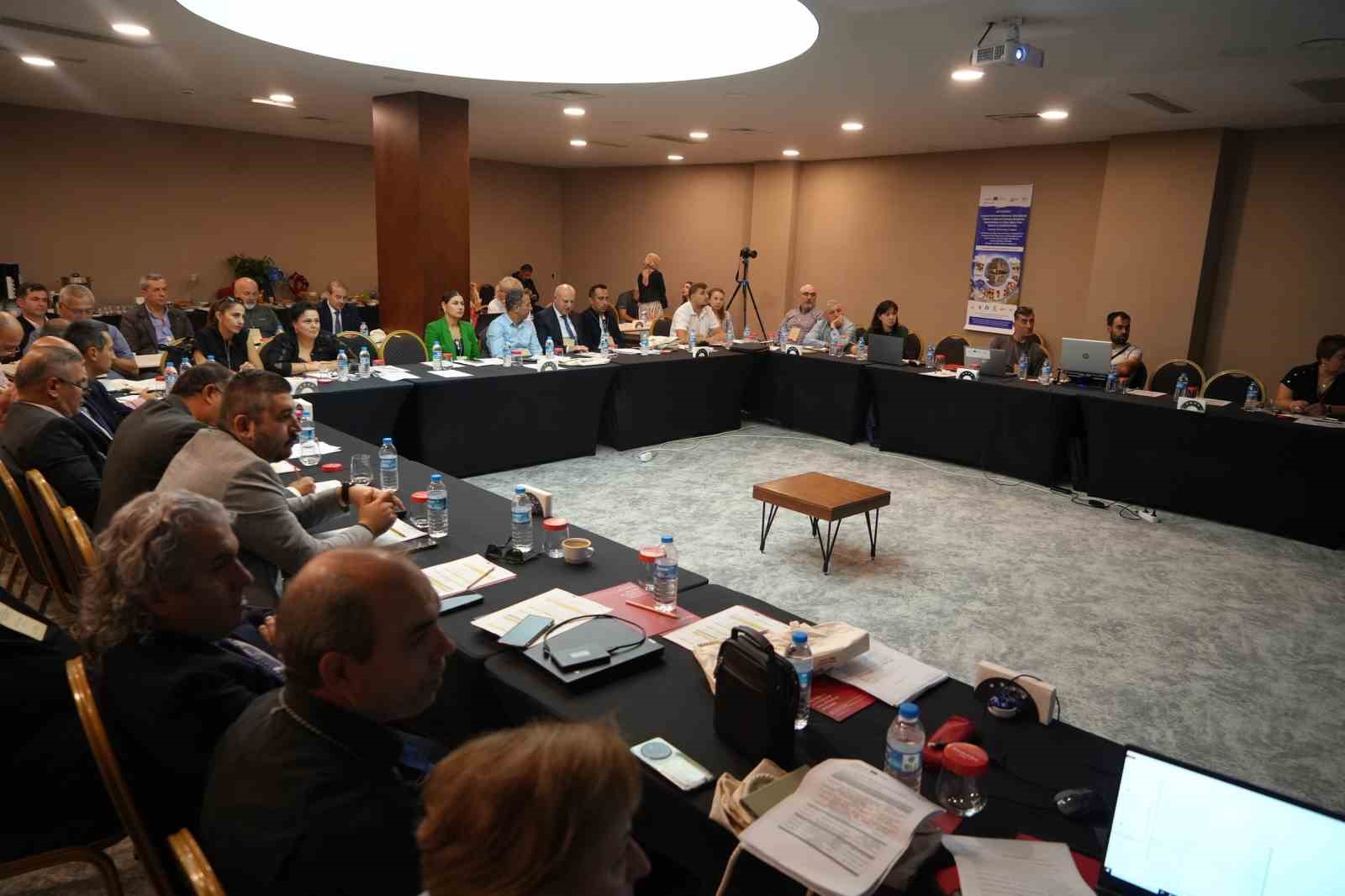 ’İsrail sazanı Karadeniz’de büyük tehdit oluşturmaya devam ediyor’