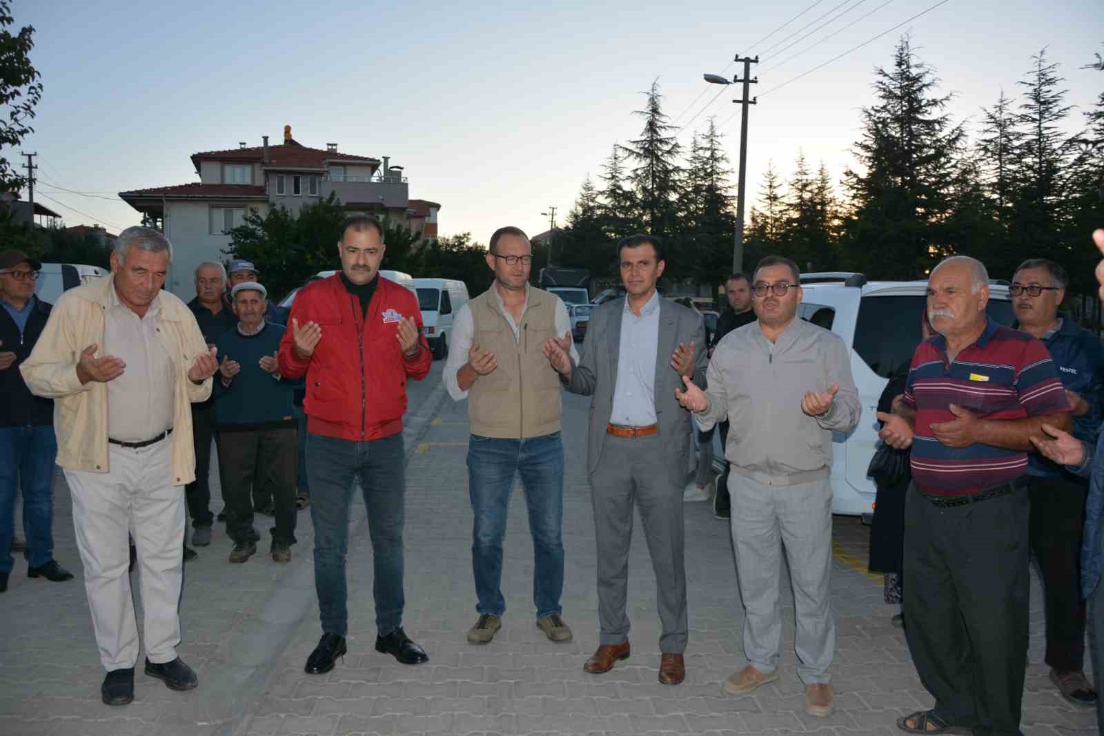 Demirci’de ilk kez semt pazarı kuruldu