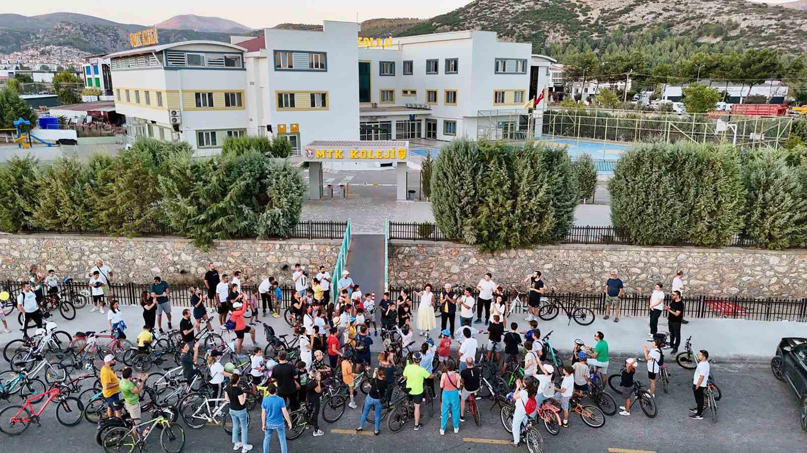 &lsquo;İklim İ&ccedil;in Pedalla&rsquo; bisiklet turu b&uuml;y&uuml;k ilgi g&ouml;rd&uuml;
