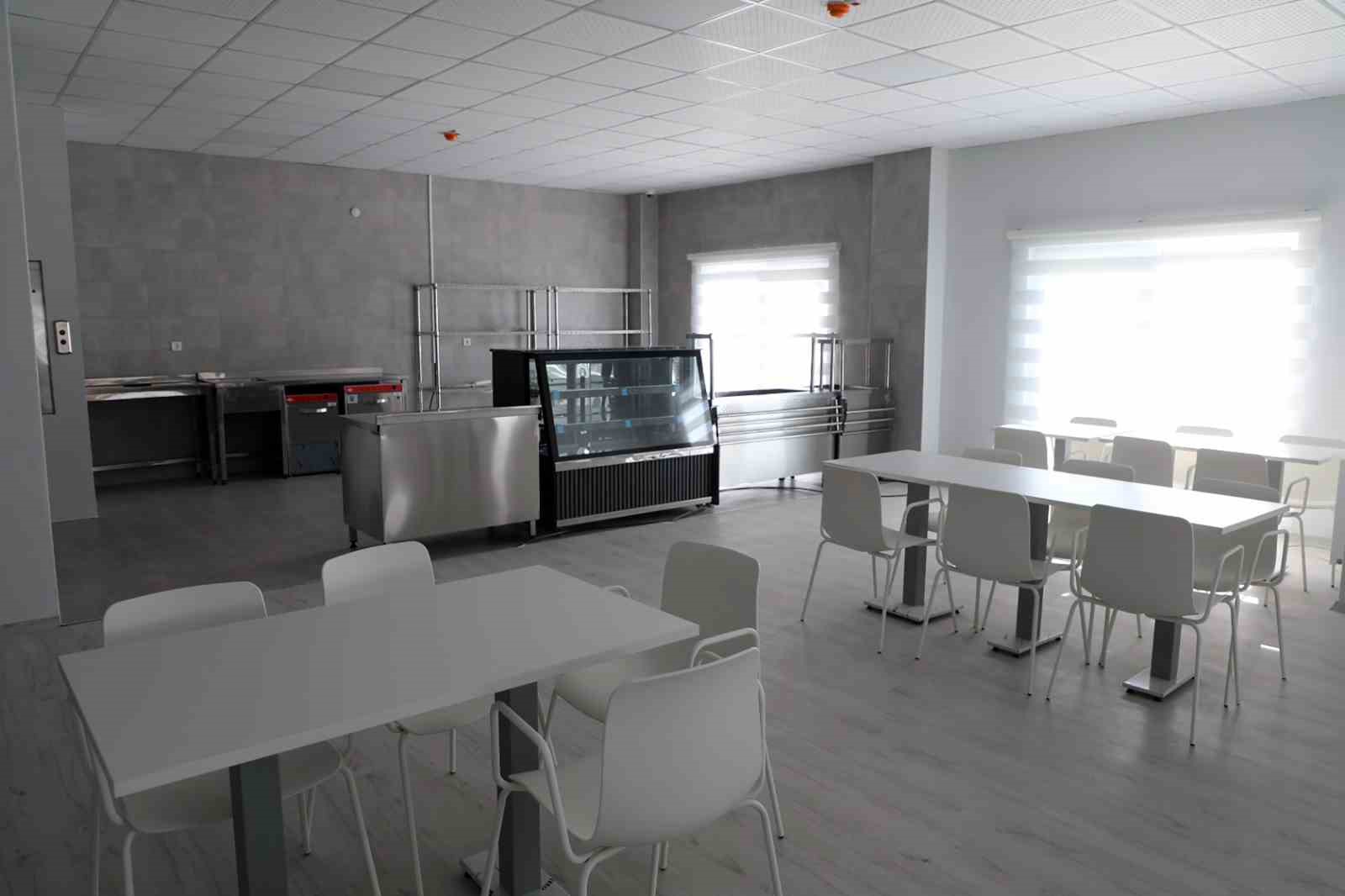 Hasan &Ouml;zcan Yaşam Evi a&ccedil;ılışa hazırlanıyor
