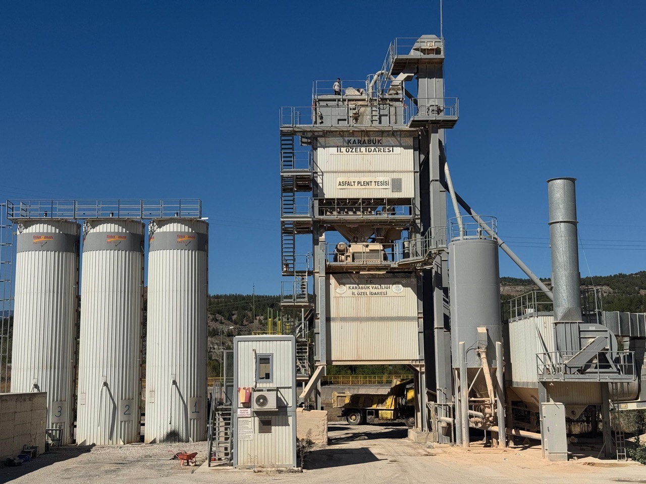 Başkan Sözen, "Asfalt plentimiz bölgenin lokomotifi haline geldi"