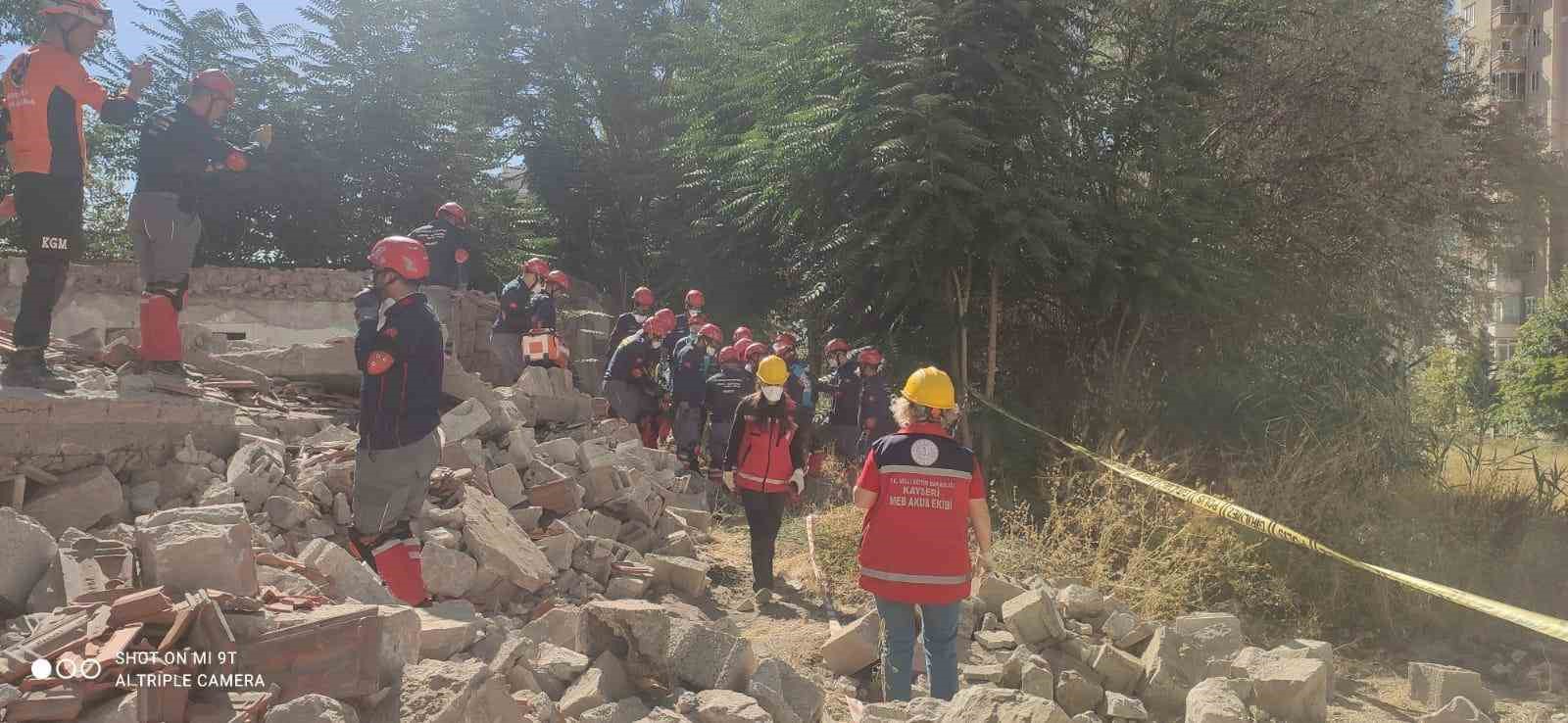 Melikgazi Arama Kurtarma Ekibi deprem tatbikatında yerini aldı