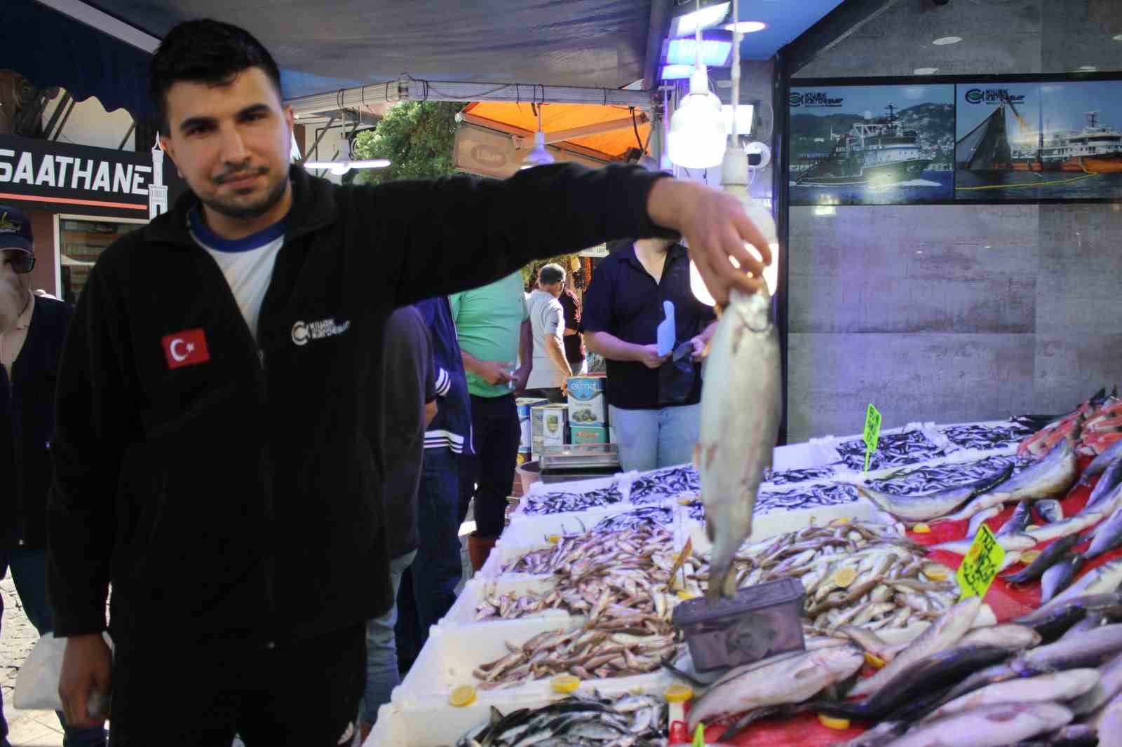 Samsun’da hamsi bolluğu fiyatları düşürdü: "Fakirin eti" oldu
