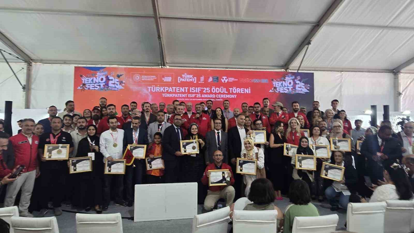 ERÜ ISIF’25 Uluslararası Buluş Fuarı’ndan 7 madalya ile döndü