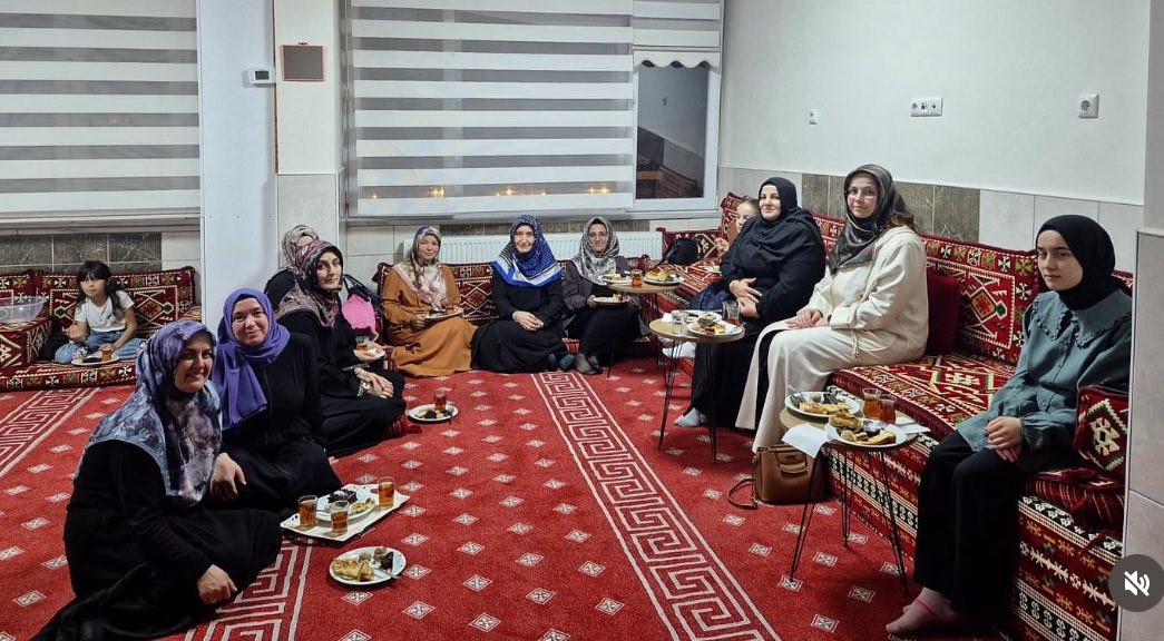 Aileler "Mum dibini ışıtır" projesi kapsamında buluştu