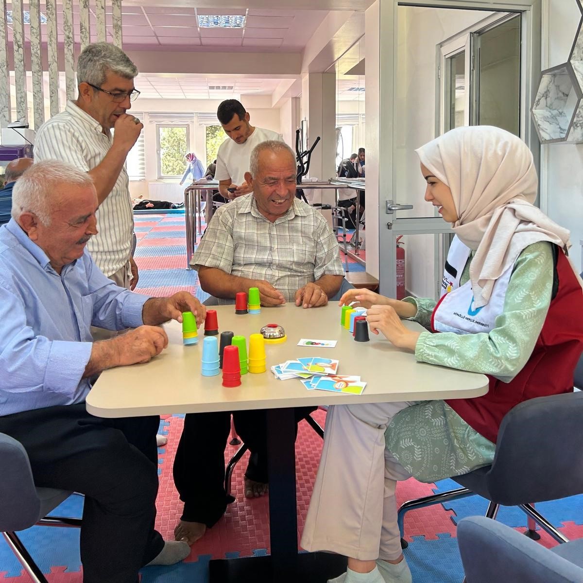 Kahramanmaraş’ta yaşlılara şefkat eli