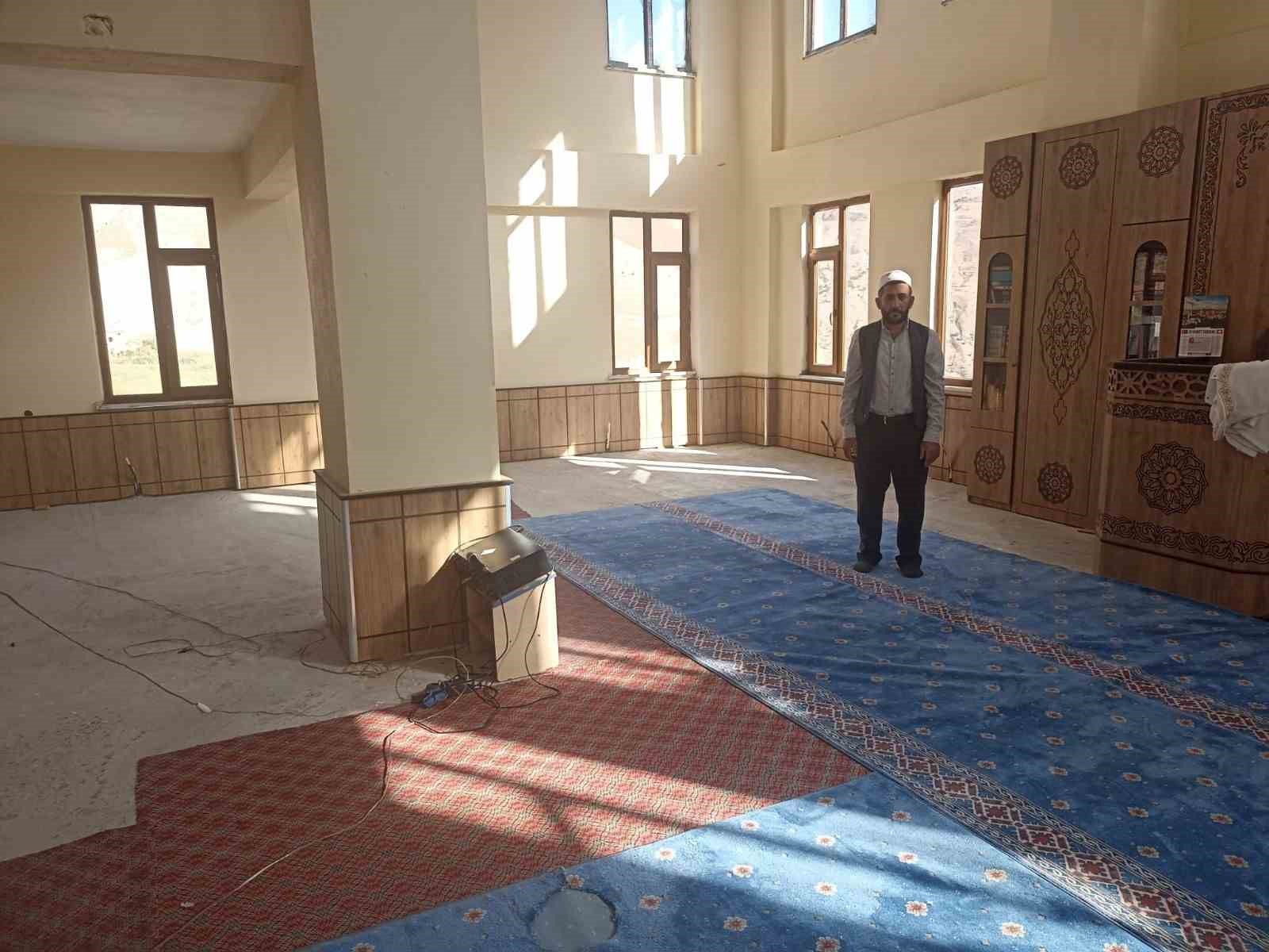 Kaymaklı halkı cami inşaatı için destek bekliyor
