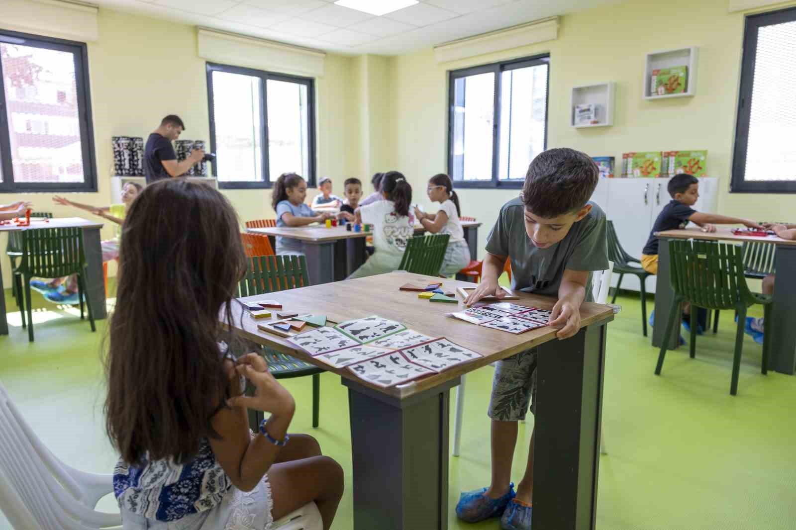 Akıl ve Zeka Oyunları Atölyesinde eğlence ve öğrenme bir arada