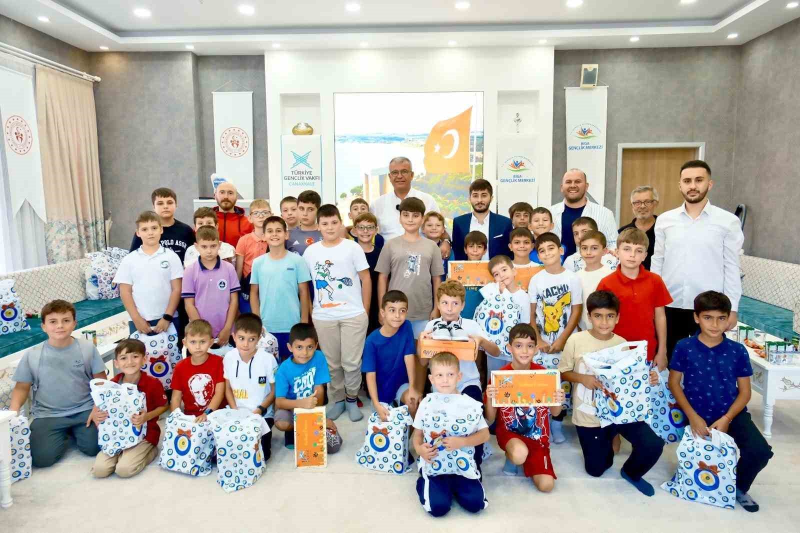 Başkan Elbi’den çocuklara hem sürpriz hem gelecek vizyonu