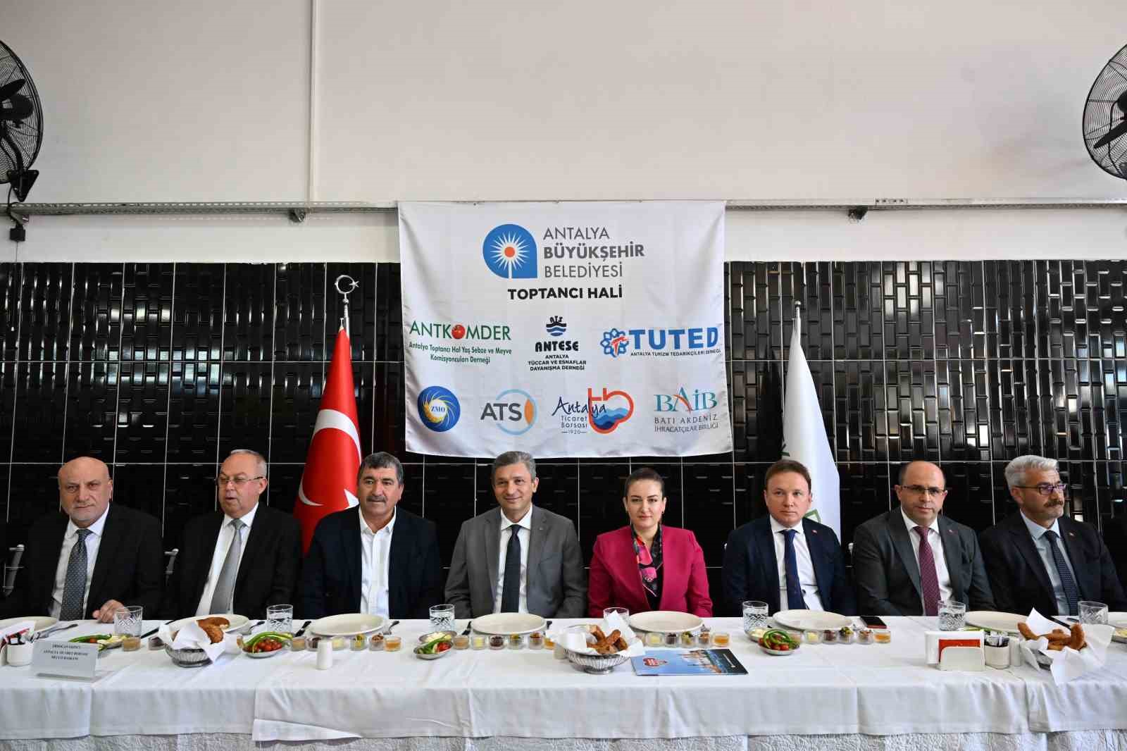 Antalya Toptancı Halleri&rsquo;nin ilk 8 ayında yaklaşık 20 milyar TL işlem hacmine ulaşıldı
