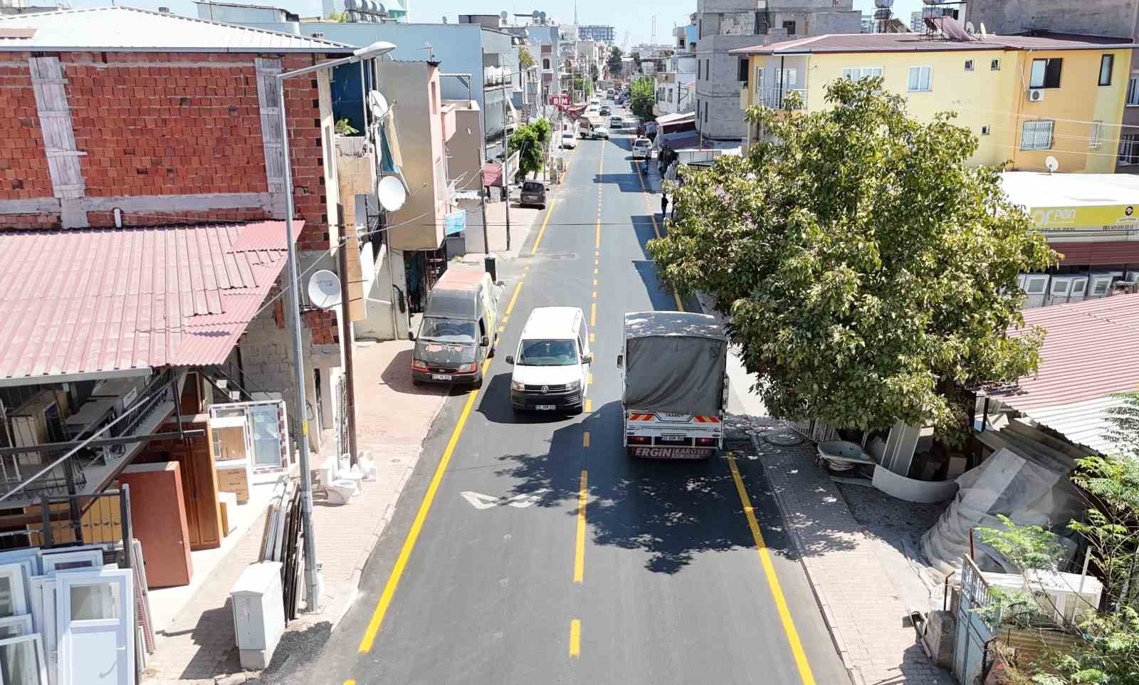 Mersin&rsquo;de eskiyen caddeler yenileniyor
