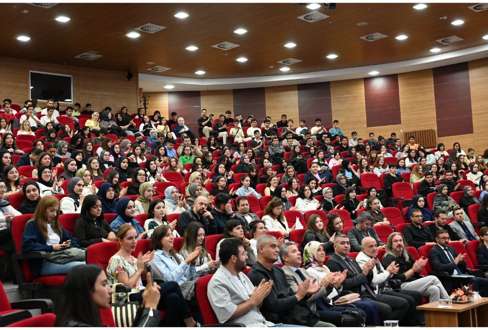 Kastamonu Üniversitesi’nde oryantasyon programı devam ediyor