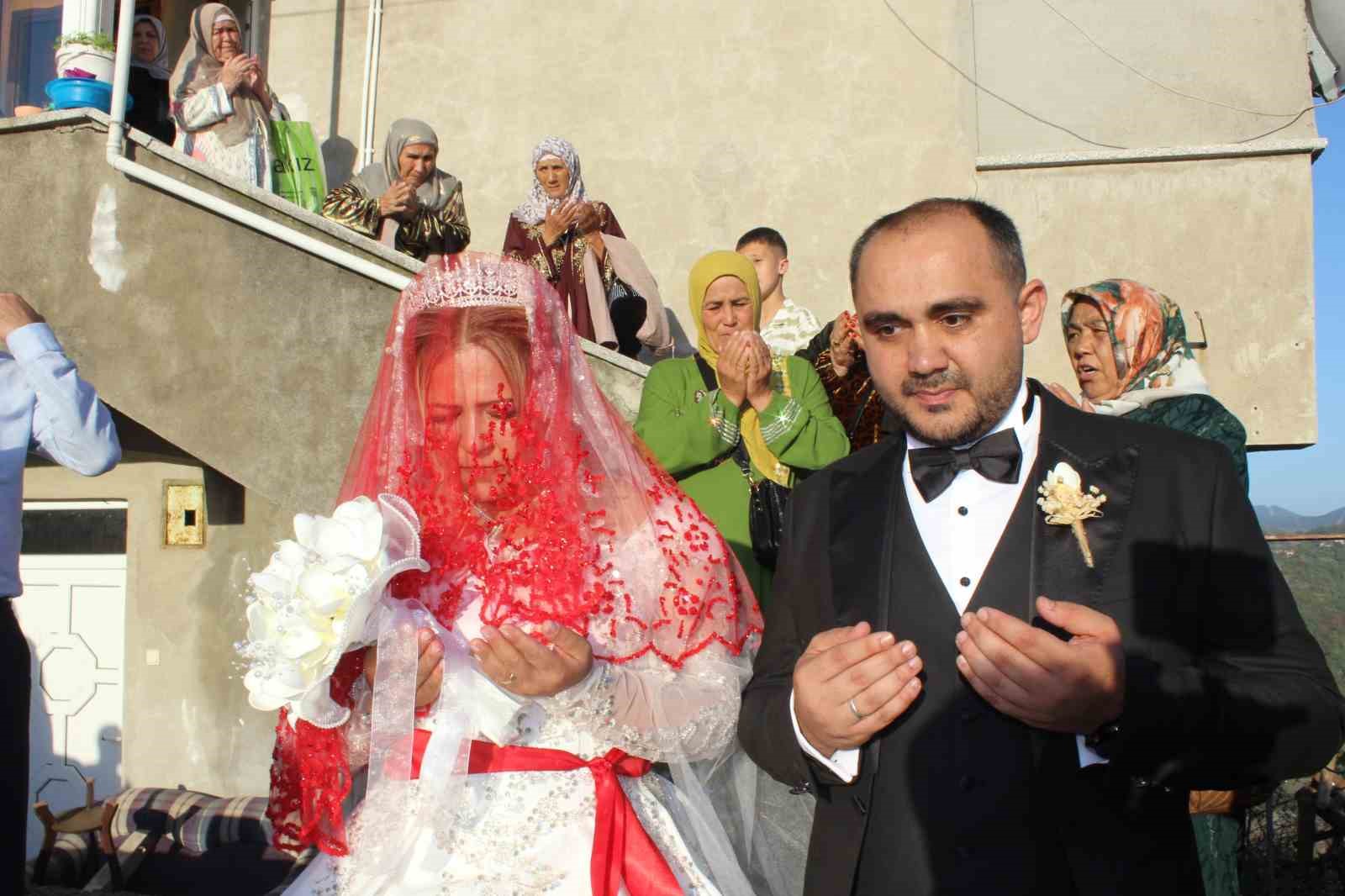 Zonguldak&rsquo;ta &Ouml;zbek pilavlı d&uuml;ğ&uuml;n
