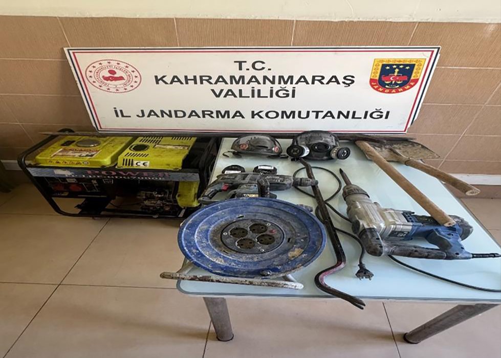Kahramanmaraş’ta define avcılarına operasyon: 10 kişi yakalandı
