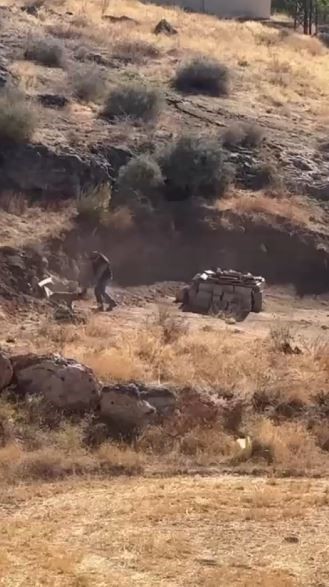 4 aylık k&ouml;peğe şiddet uygulayan şahıs g&ouml;zaltına alındı
