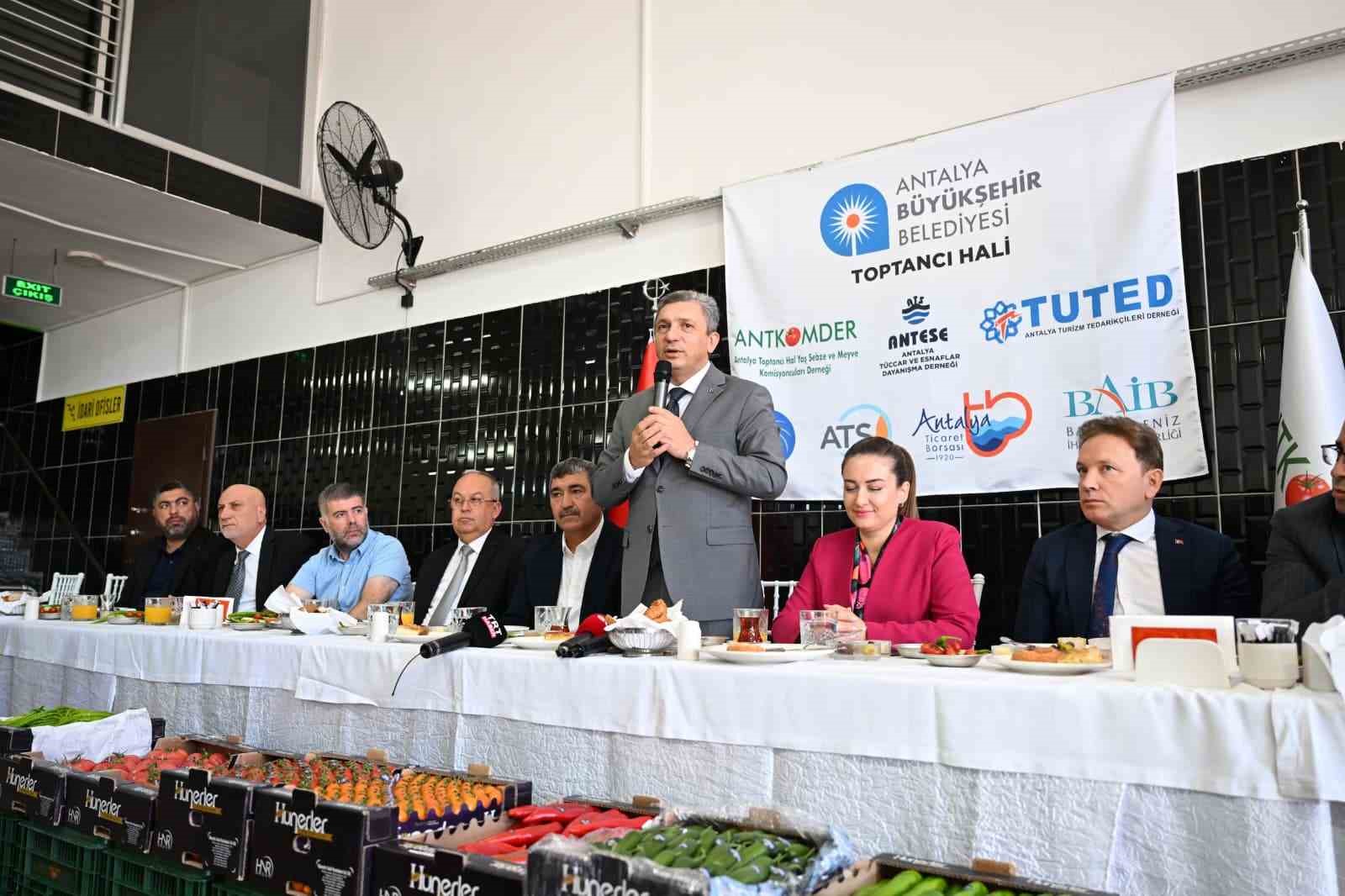 Antalya Toptancı Hali’nde çalışma saatlerinde değişikliğe gidildi