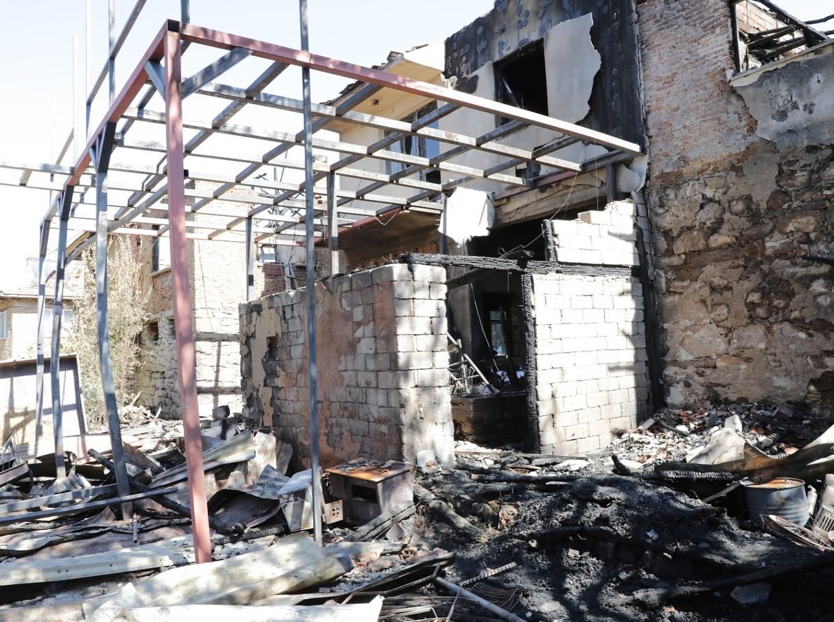 K&uuml;tahya Valisi Işın&rsquo;dan, Şaphane&rsquo;deki yangın b&ouml;lgesinde inceleme
