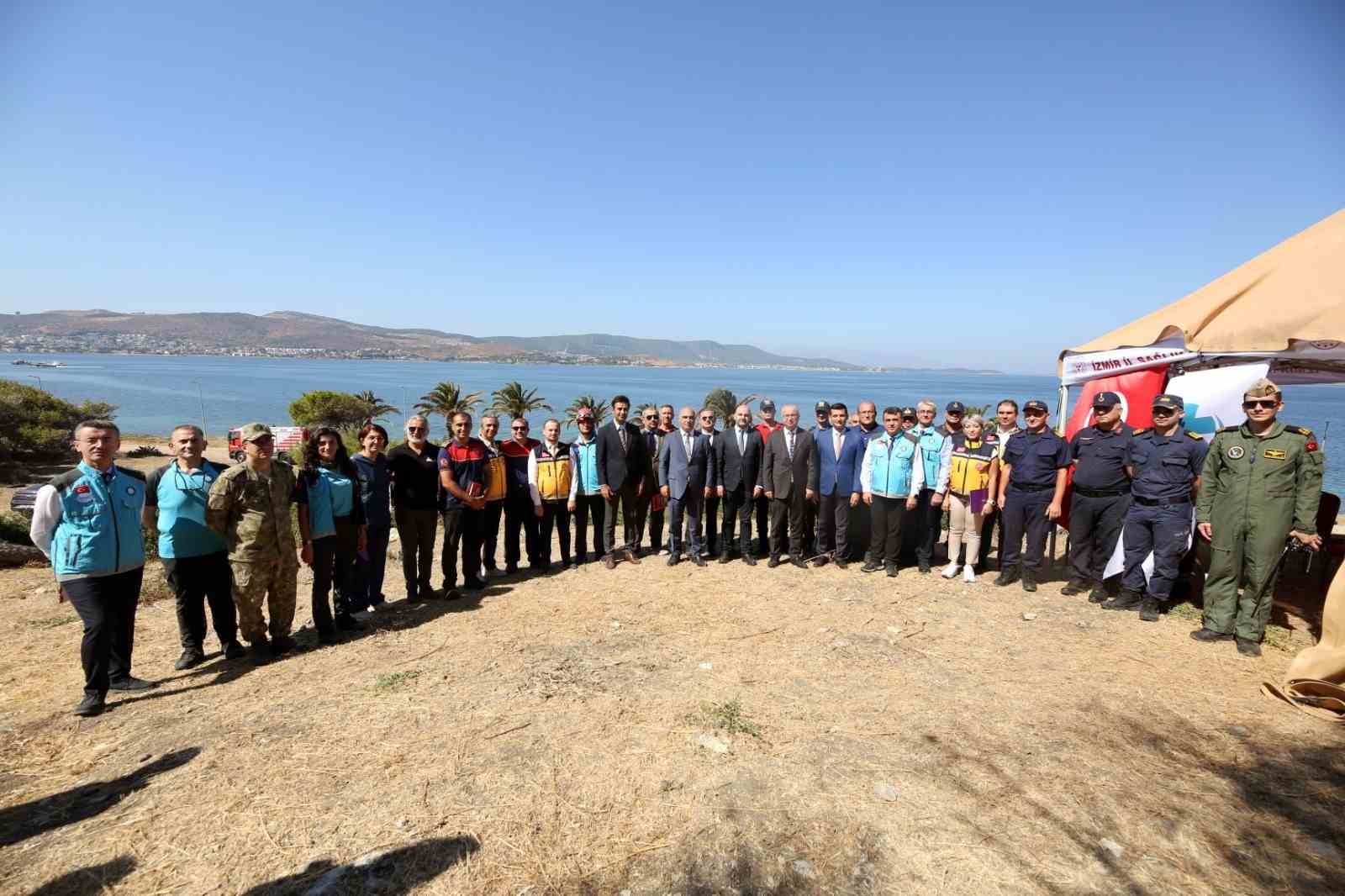 İzmir&rsquo;de 2025 TAMP saha tatbikatı ger&ccedil;ekleştirildi
