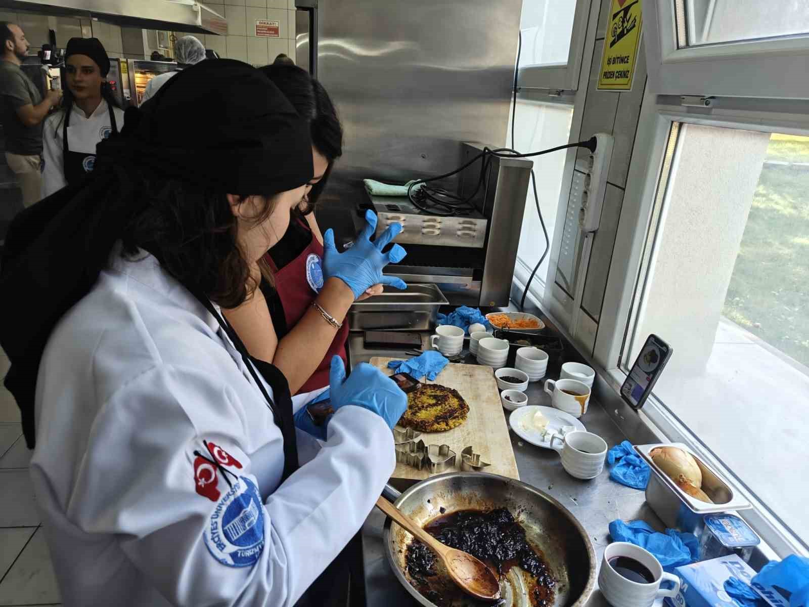 ERÜ Gastronomi Bölümü’nde dersler yemek yarışması ile başladı