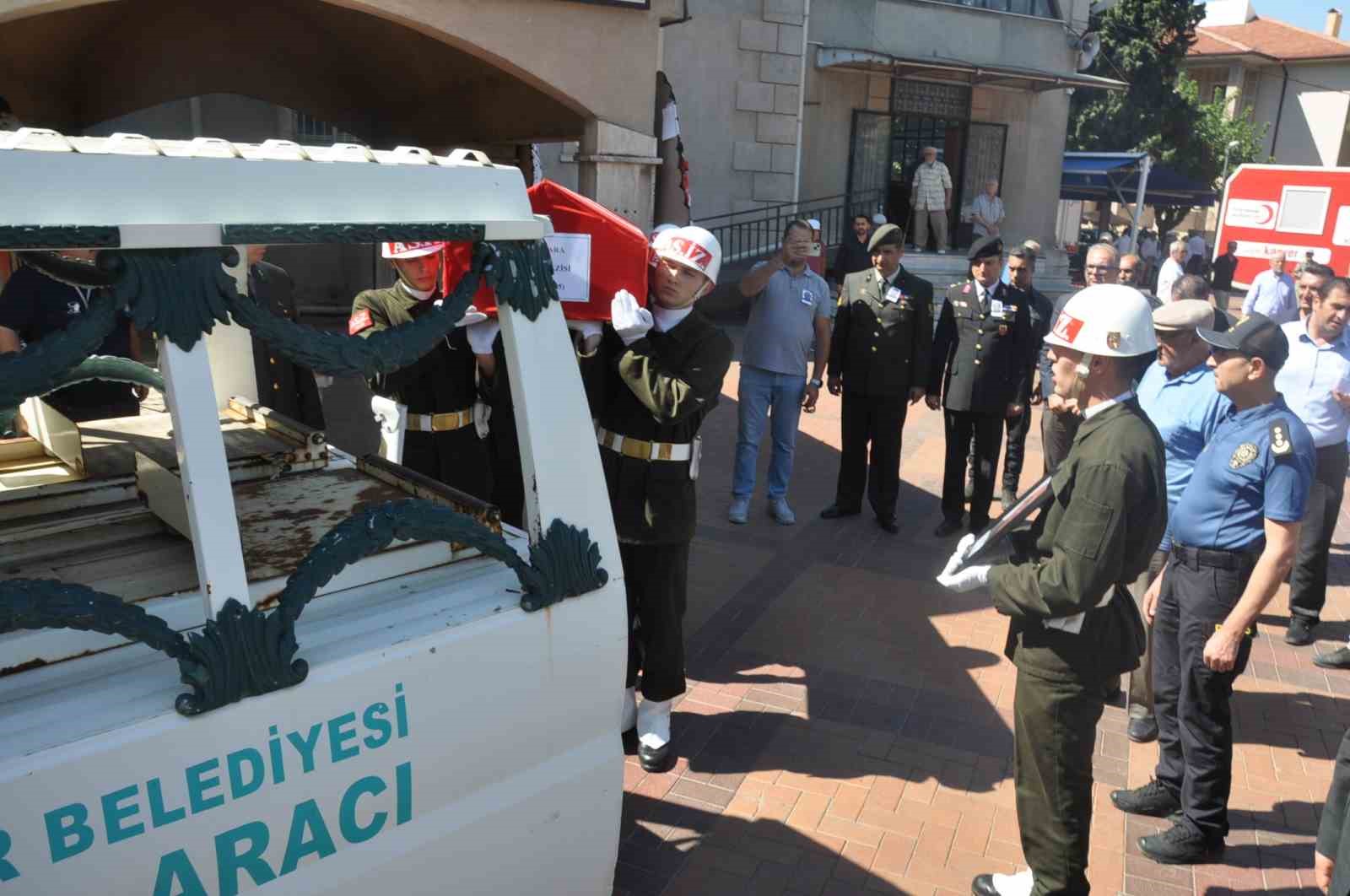 Salihli’de Kıbrıs Gazisi Aziz Kara’ya son veda