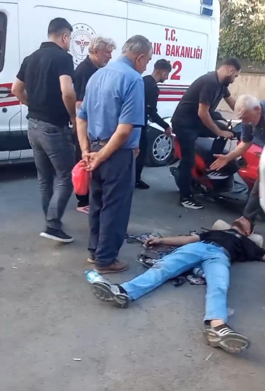 Batman’da hafif ticari araç ile motosiklet çarpıştı: 1 yaralı