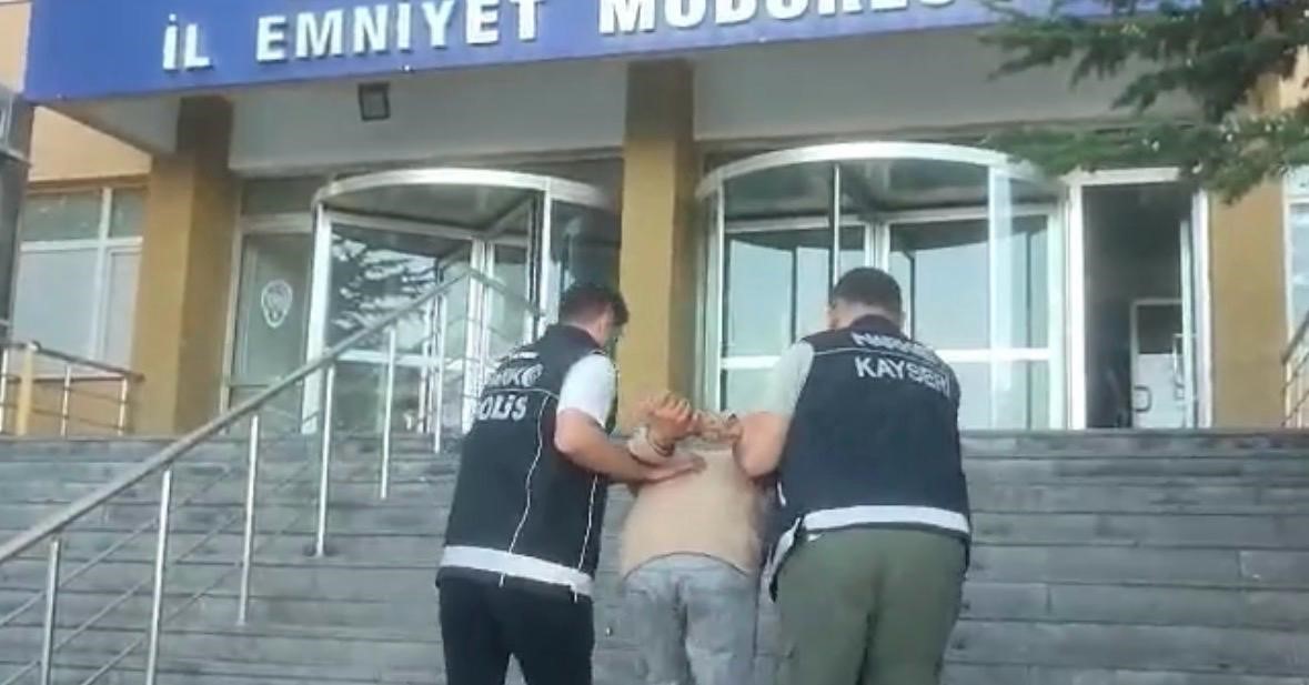 13 yıl kesinleşmiş hapis cezasıyla aranan uyuşturucu taciri yakalandı