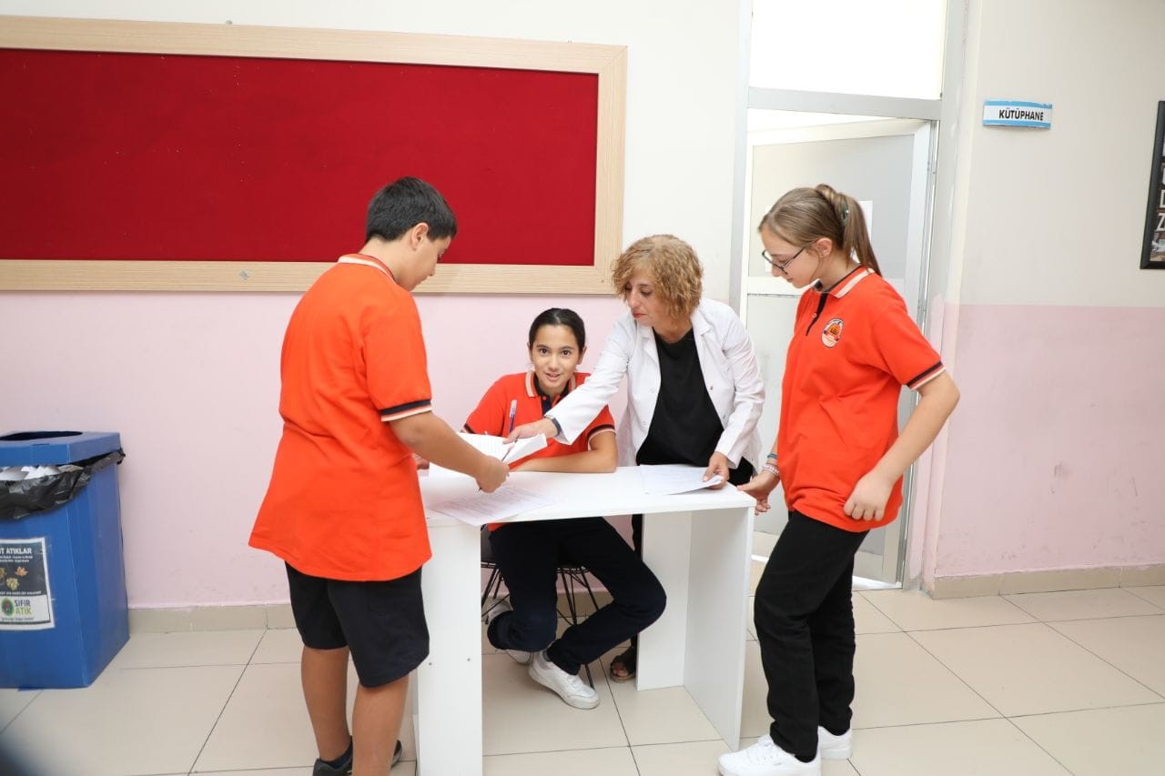 Tunceli’de öğrencilere Skolyoz taraması yapılmaya başlandı