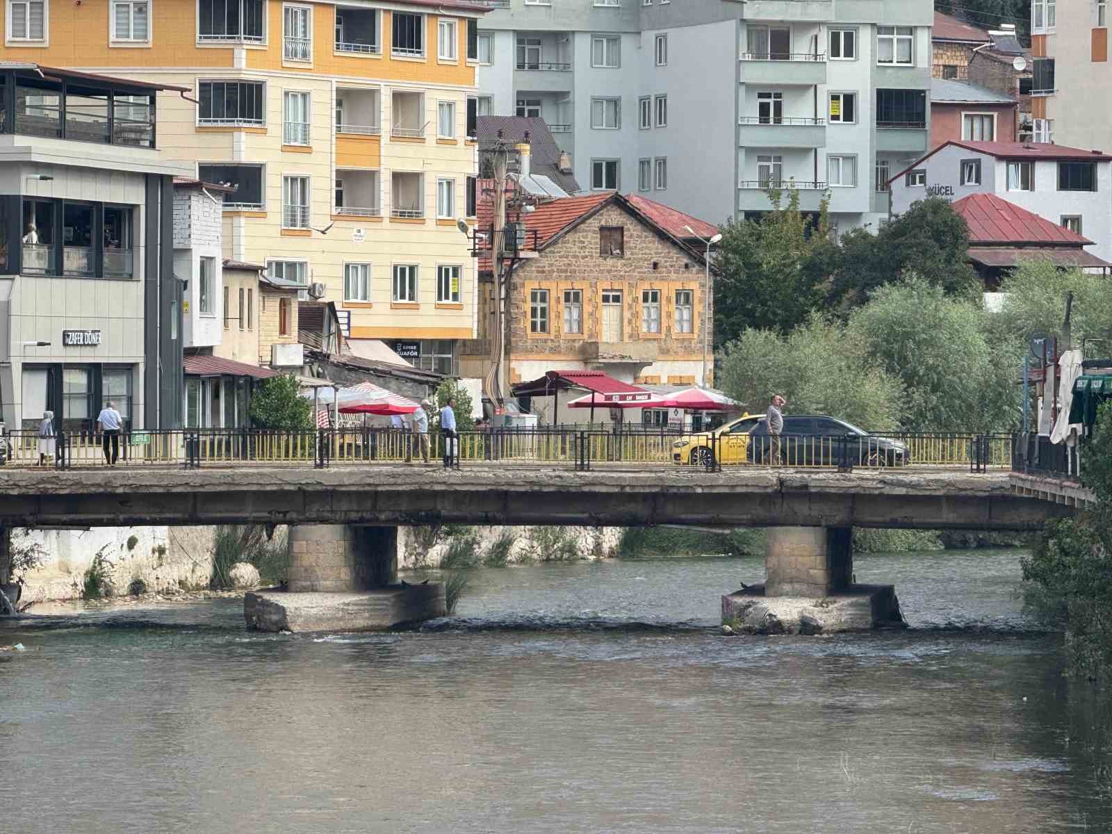 Bayburt Kent Konseyi: "Meydan K&ouml;pr&uuml;s&uuml; yenilenmeli"
