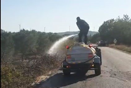 Kırkağaç’ta motosiklet alev aldı, yangın otluk alana sıçradı