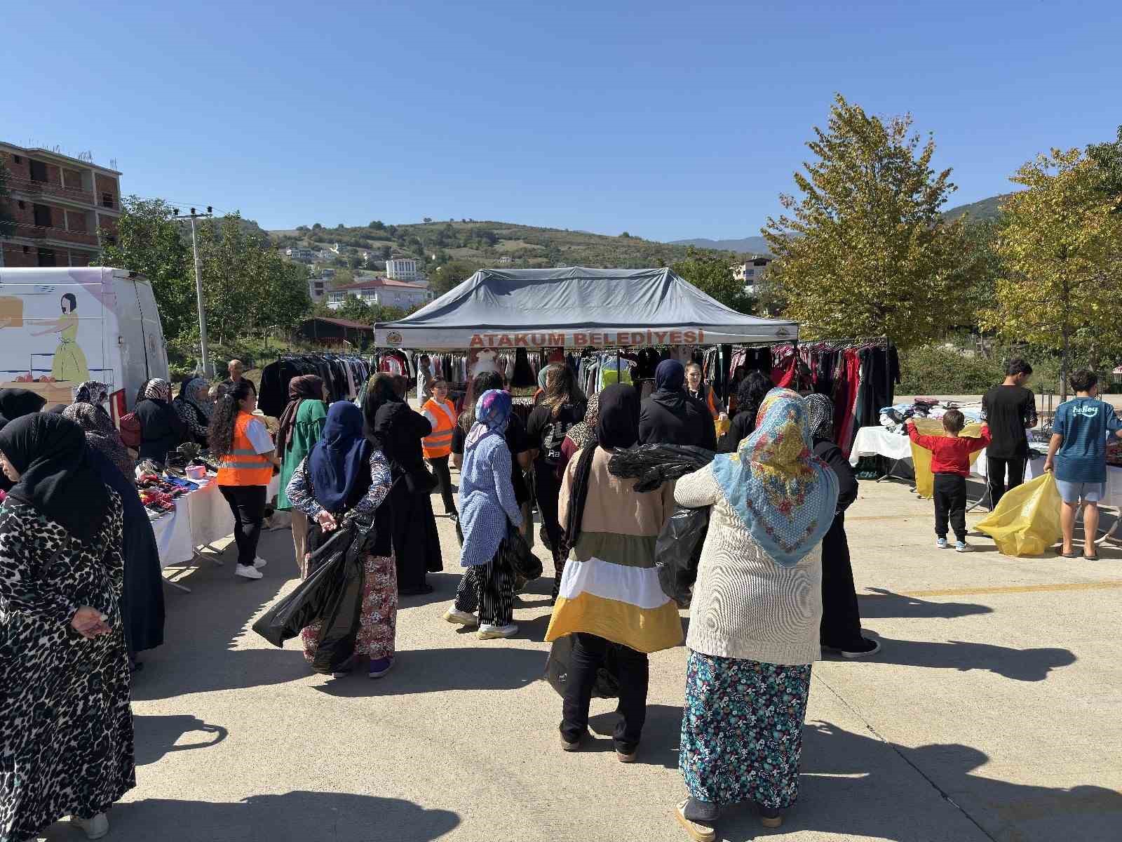 Atakum’un gezici mağazası kırsal mahallelerde