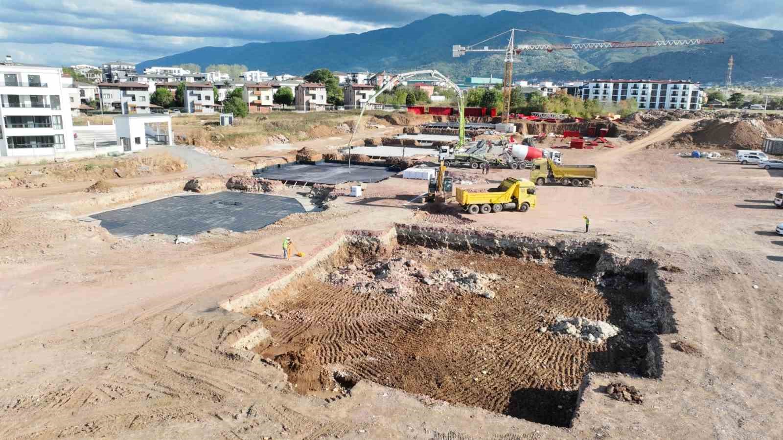 Kartepe Evleri projesinde inşaat çalışmaları sürüyor
