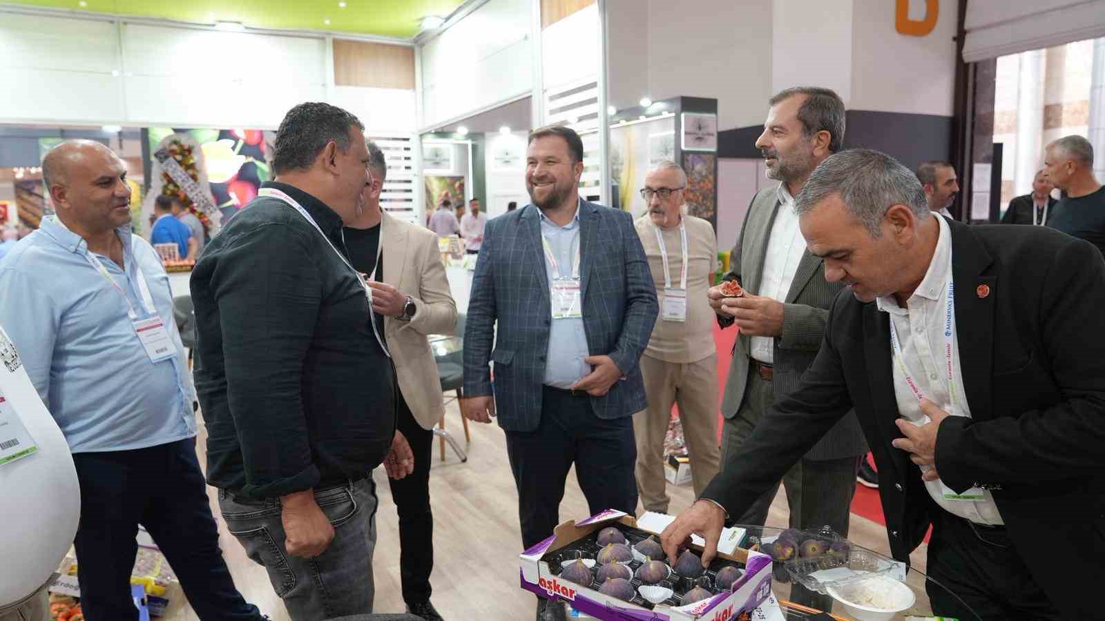 G&uuml;rsu&rsquo;dan İzmir&rsquo;e tarım r&uuml;zgarı esti
