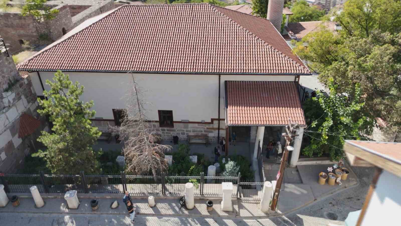 Ankara&rsquo;nın ilk camisi Sultan Alaaddin&rsquo;de Sel&ccedil;uklu mirası yaşıyor
