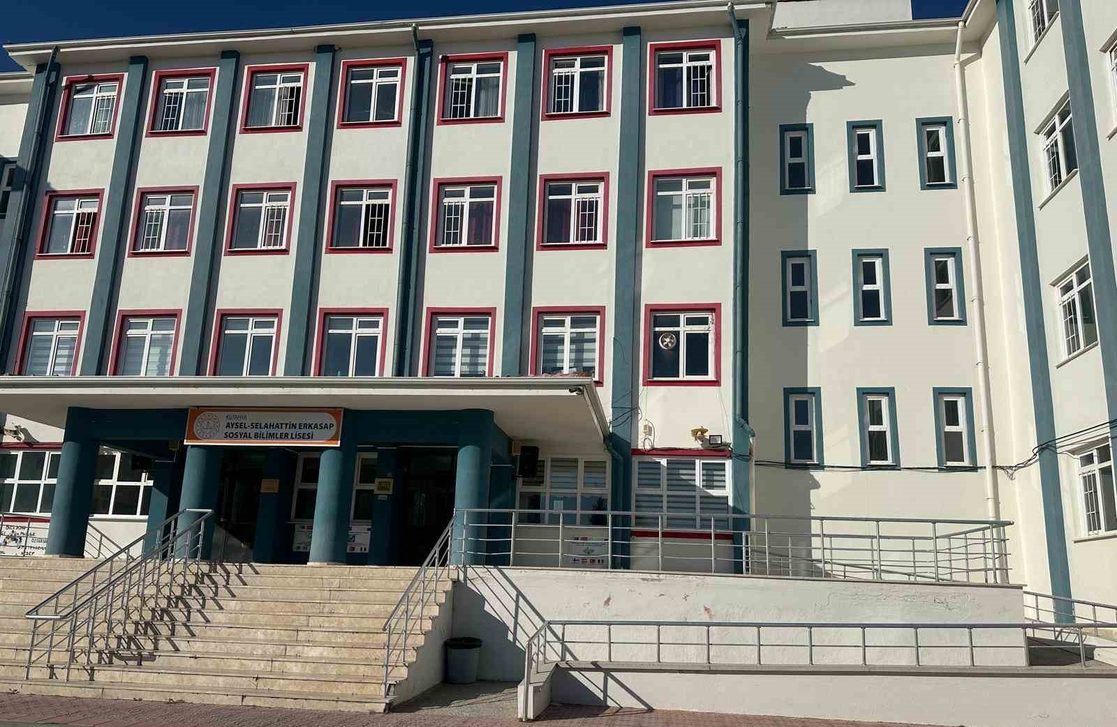 Kütahya Sosyal Bilimler Lisesi iki uluslararası projeyle Avrupa’da aktif rol üstleniyor