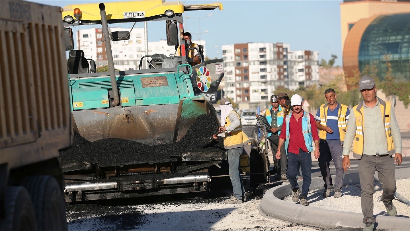 Başkan &Ccedil;olakbayrakdar: "Kocasinan&rsquo;ı daha g&uuml;zel, daha yaşanabilir bir şehir par&ccedil;ası haline getiriyoruz"
