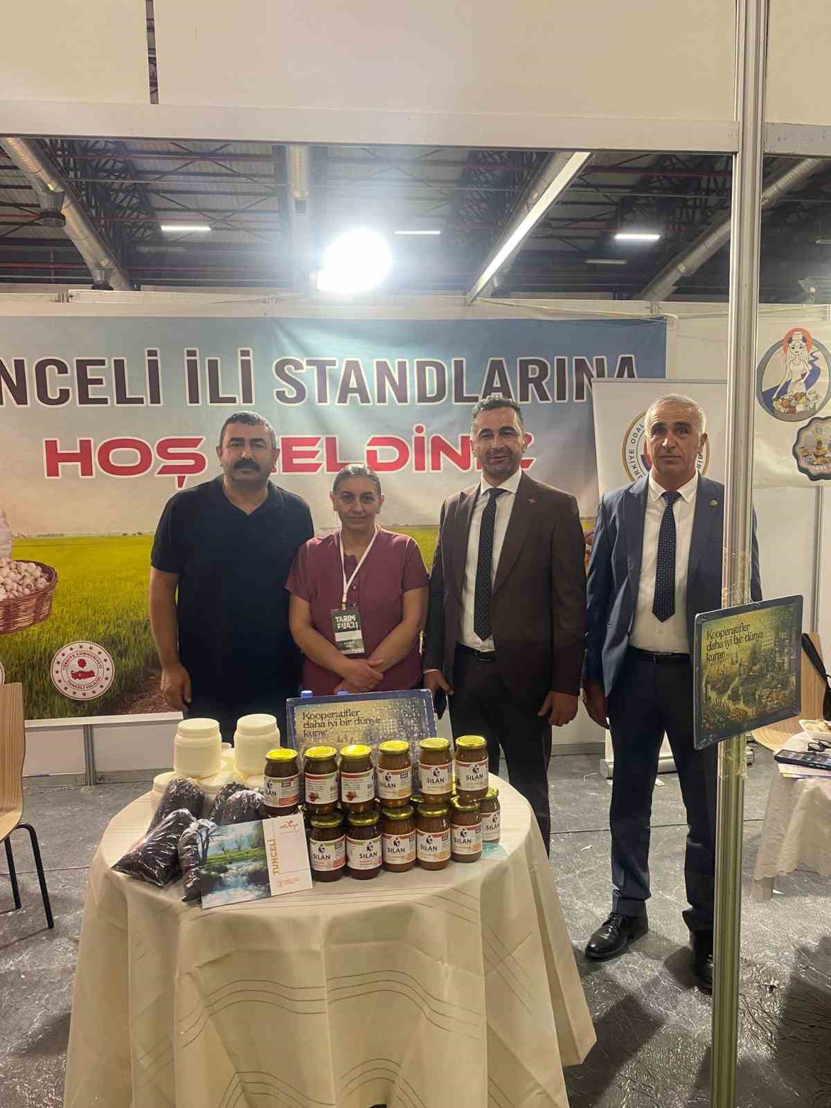 Tunceli&rsquo;nin y&ouml;resel &uuml;r&uuml;nleri Elazığ&rsquo;da tanıtıldı
