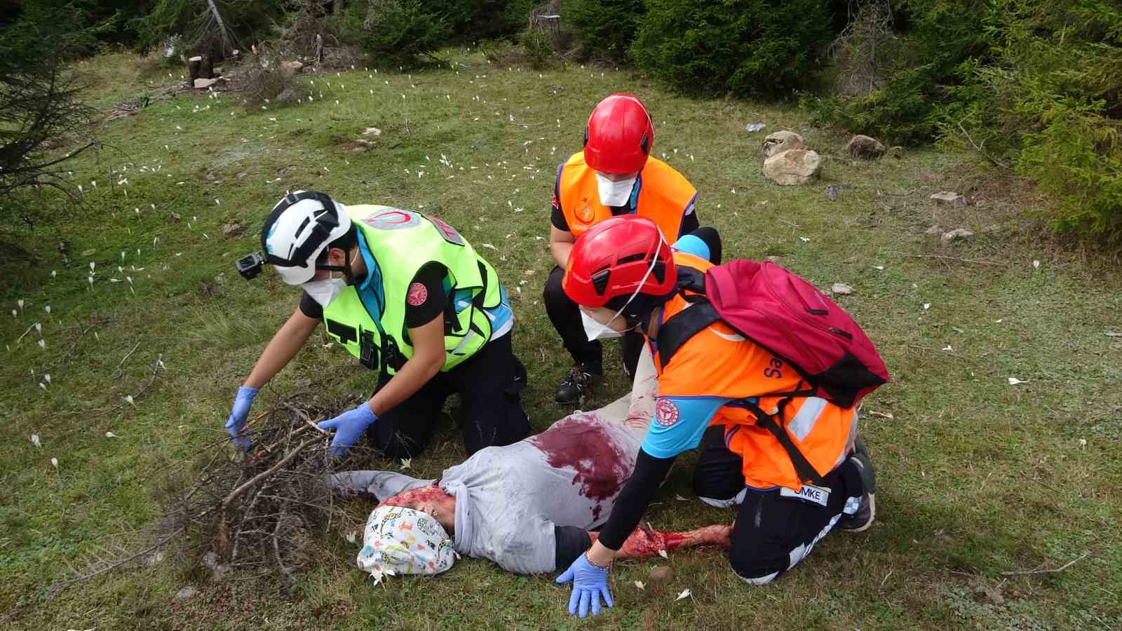 Yaylada ger&ccedil;eği aratmayan tatbikat
