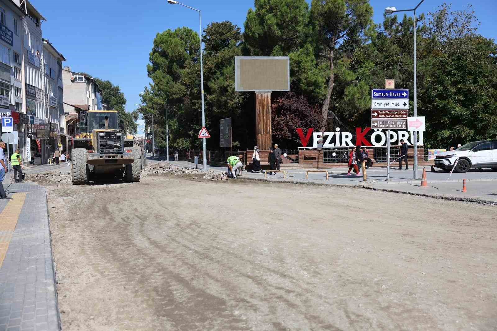 Vezirköprü&rsquo;de yol yenileme çalışmaları başladı