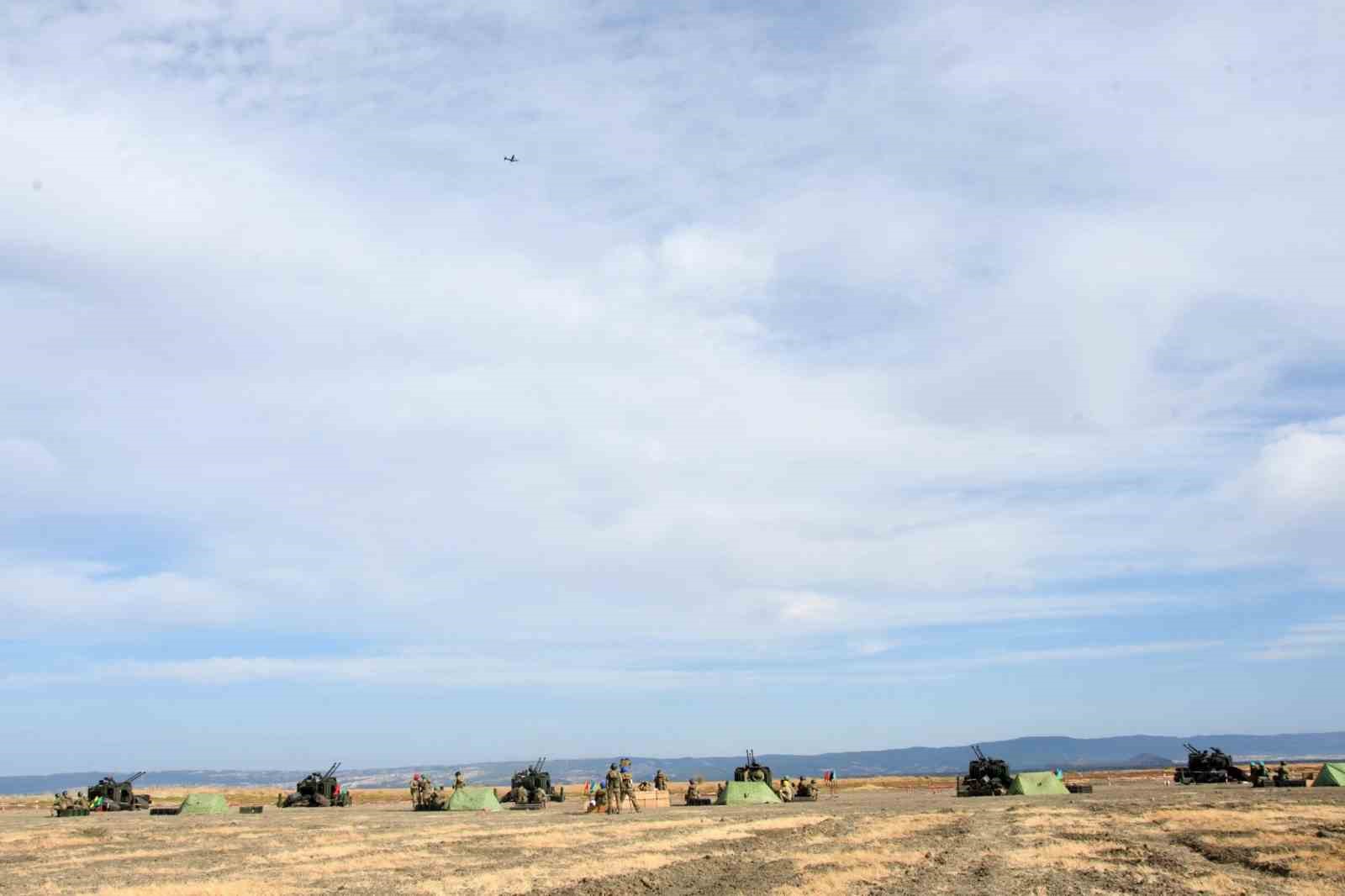 Namlulu hava savunma silahları ile hava hedefleri başarıyla vuruldu