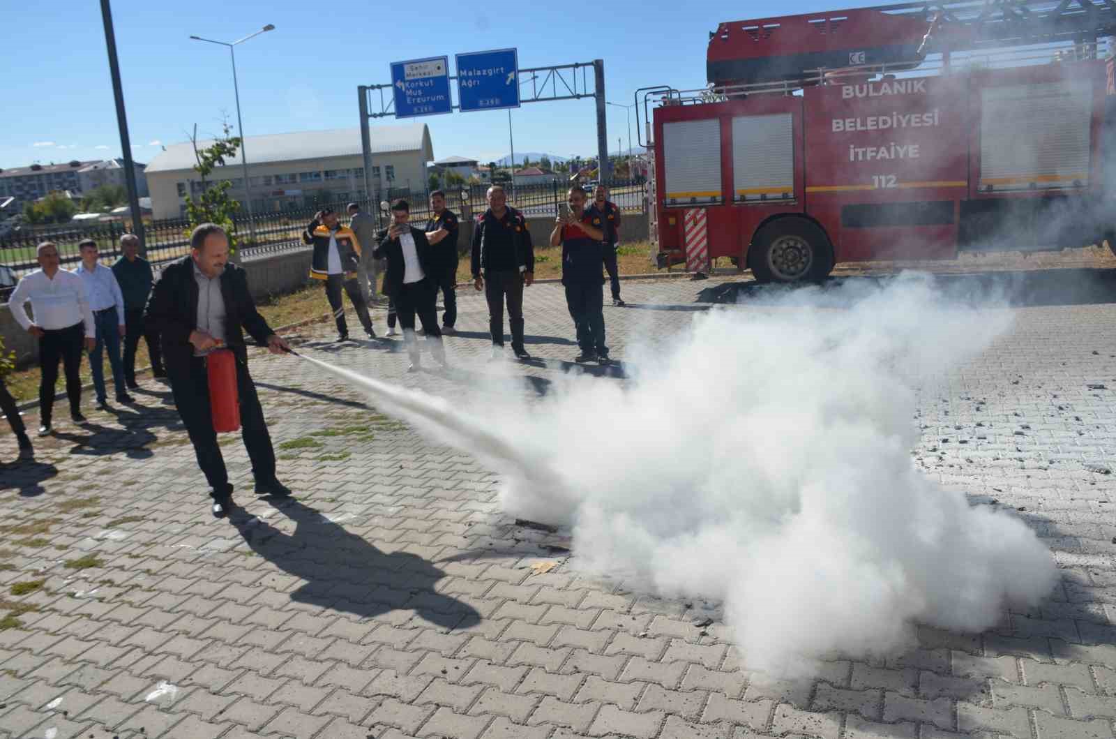 Bulanık Kaymakamlığında yangın tatbikatı yapıldı