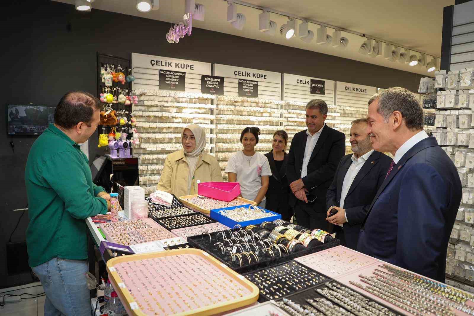 AK Parti Grup Başkanvekili Zengin, kadın emeğinin önemine vurgu yaptı