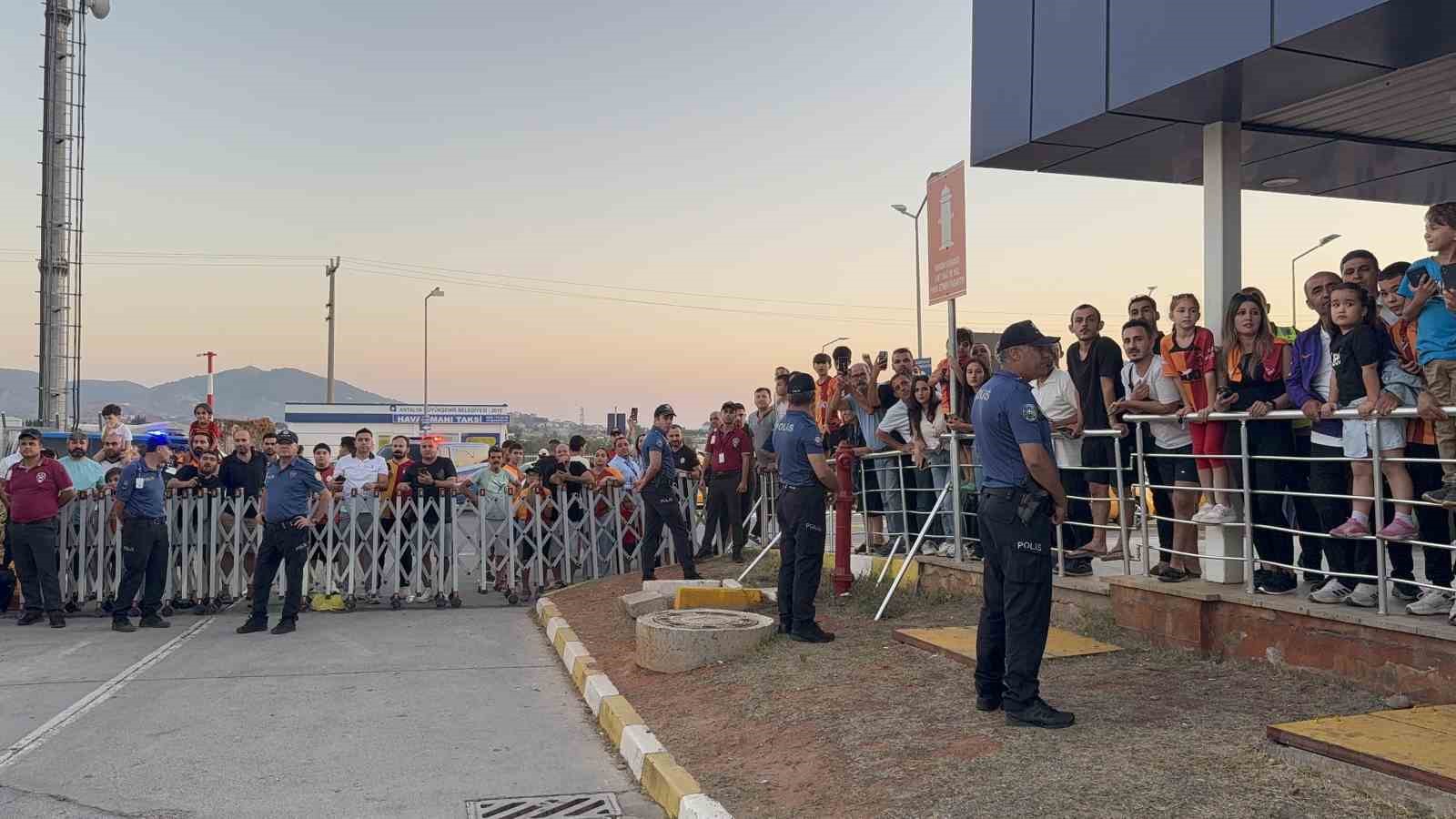 Galatasaray, Alanyaspor maçı için Antalya’da