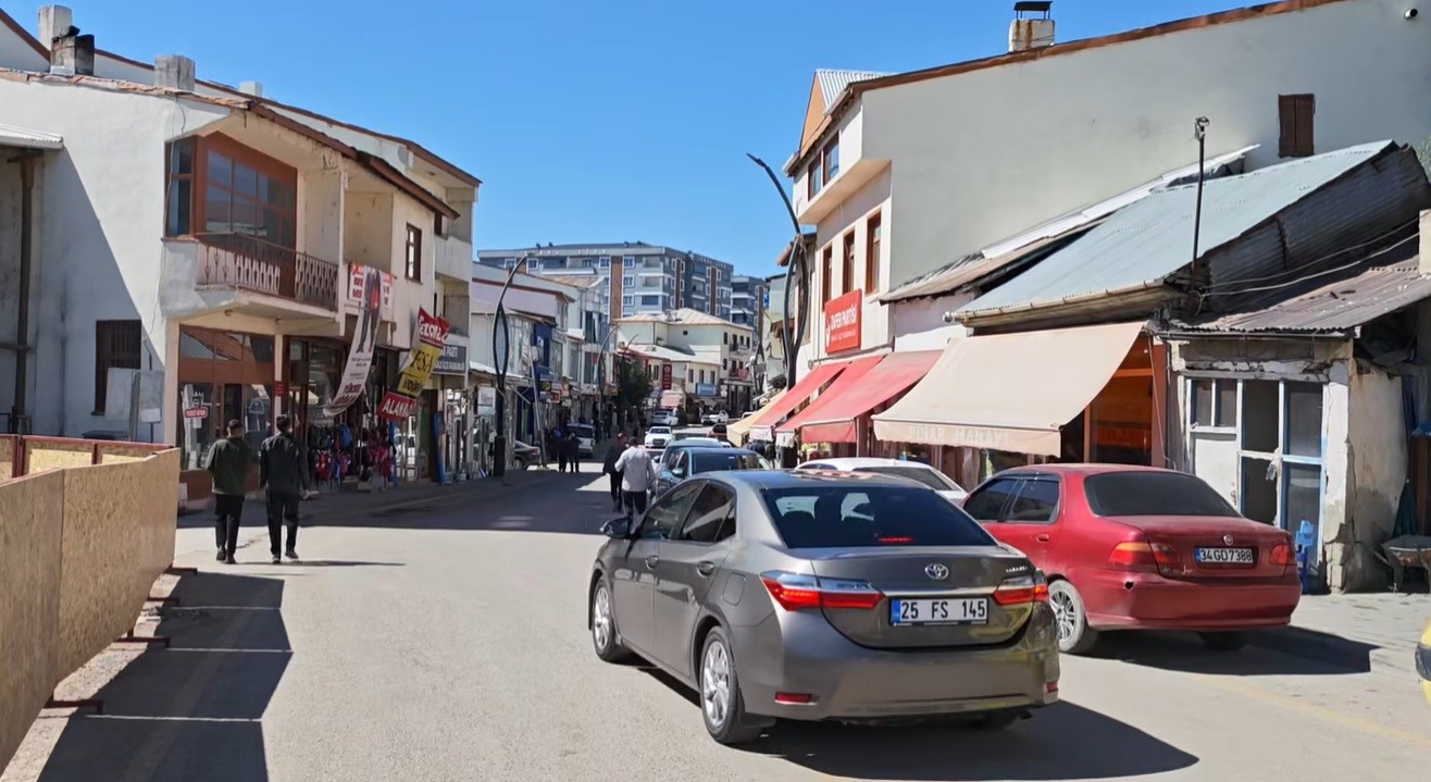 Merkez üssü Aşkale’deki 4.4 büyüklüğündeki deprem Tercan’da da hissedildi