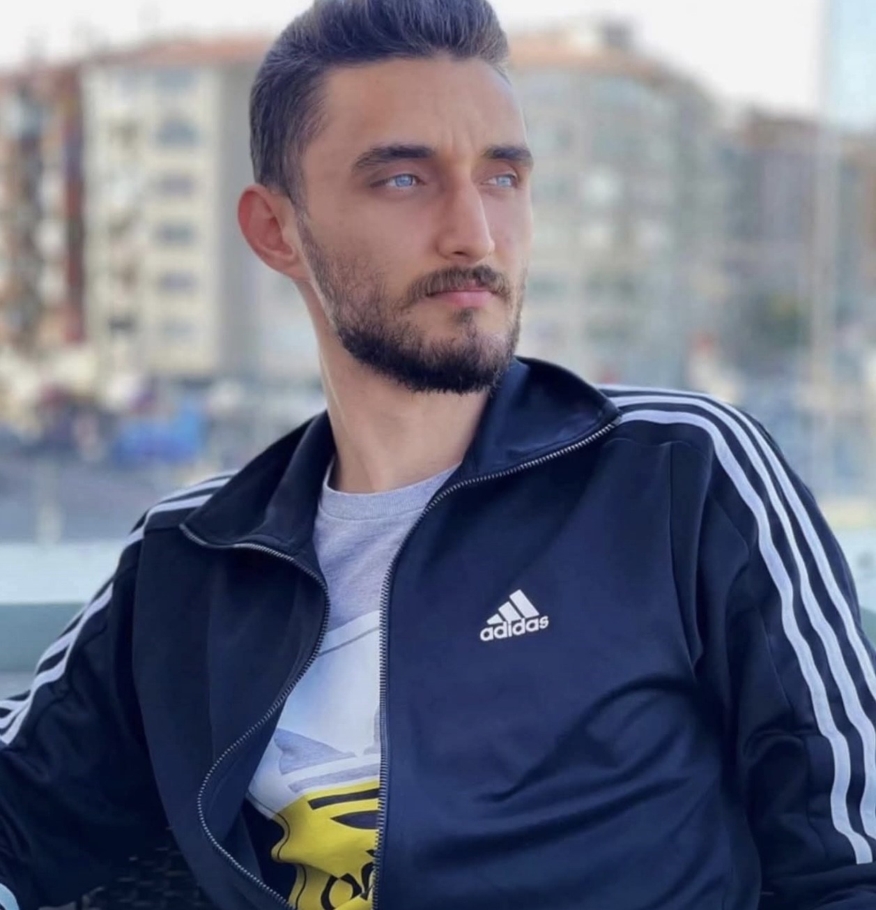 Gen&ccedil; yaşta beyin t&uuml;m&ouml;r&uuml;ne yenildi
