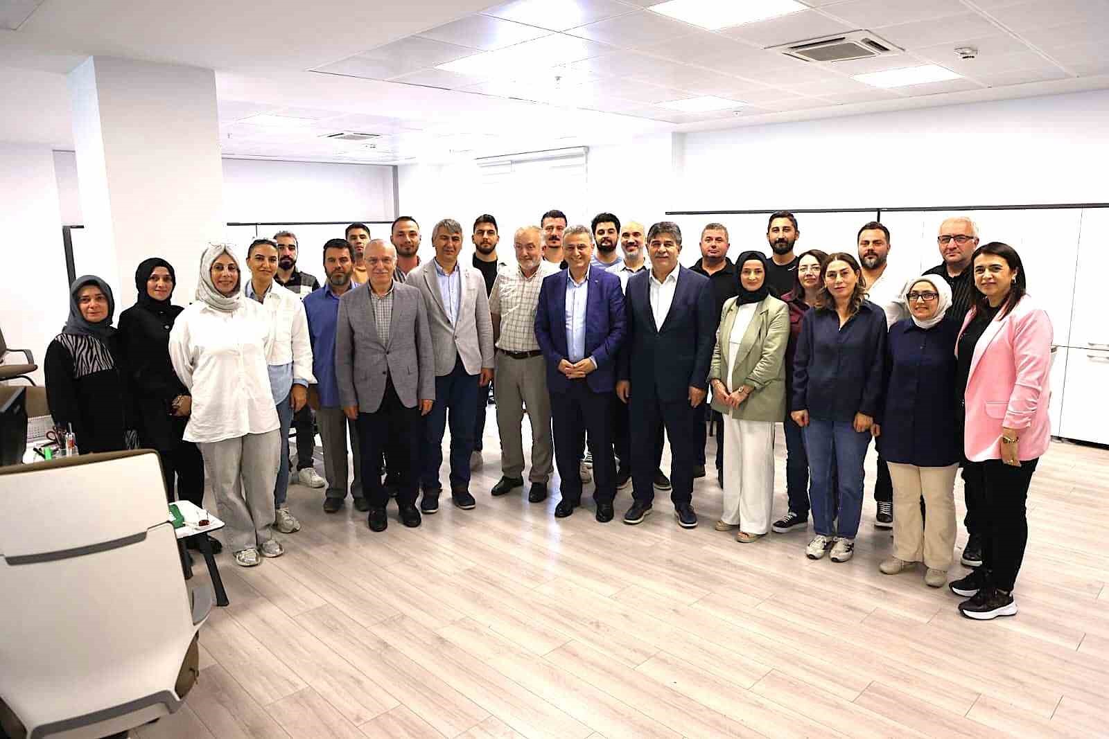 Başkan Kurnaz: "Birlik ve beraberlik içinde güçlü bir aile ortamı oluşturuyoruz"